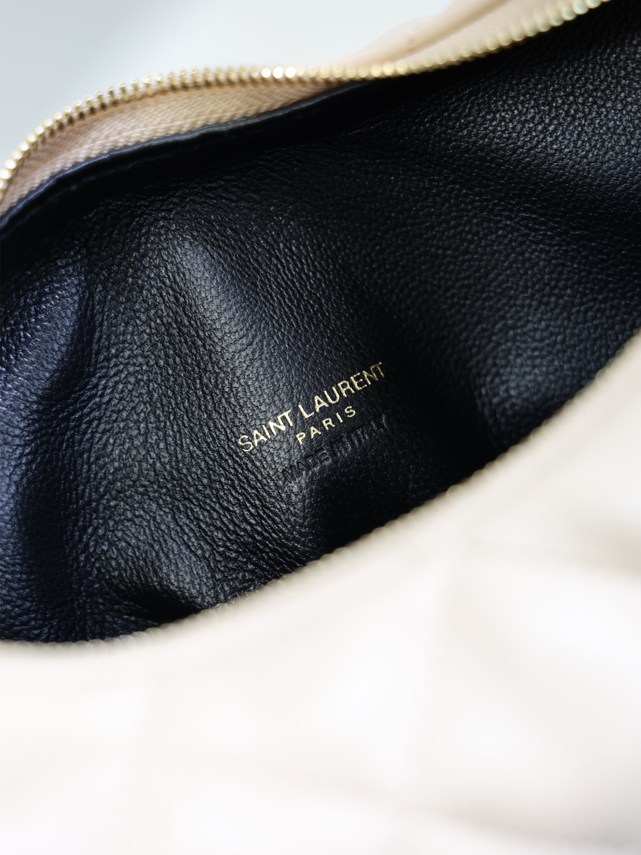 YSL 25S ICARINO 17 IN BEIGE QUILTED CALFSKIN GOLD HARDWRE