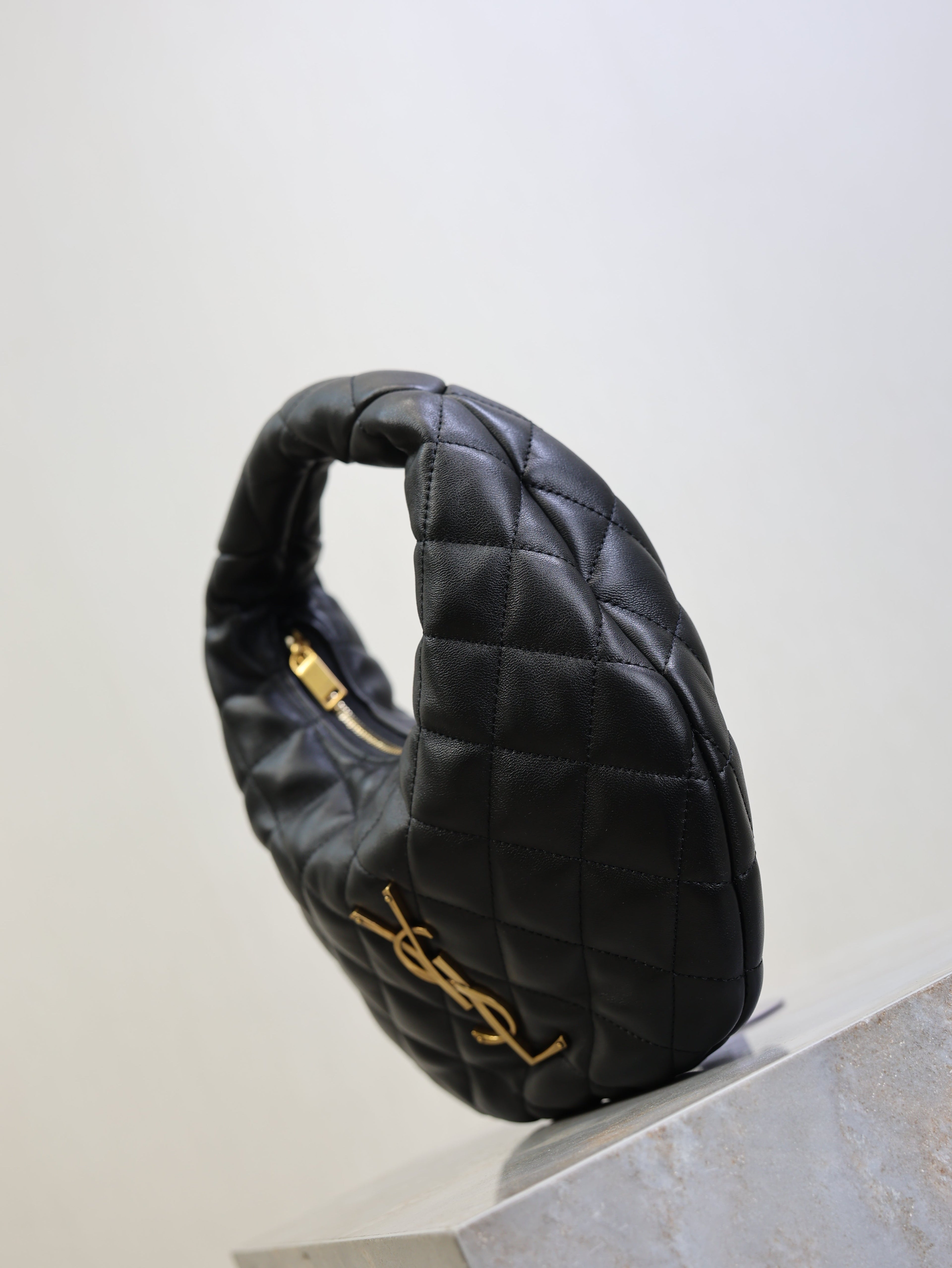 YSL 25S ICARE BABY 17 IN BLACK QUILTED CALFSKIN GOLD HARDWARE