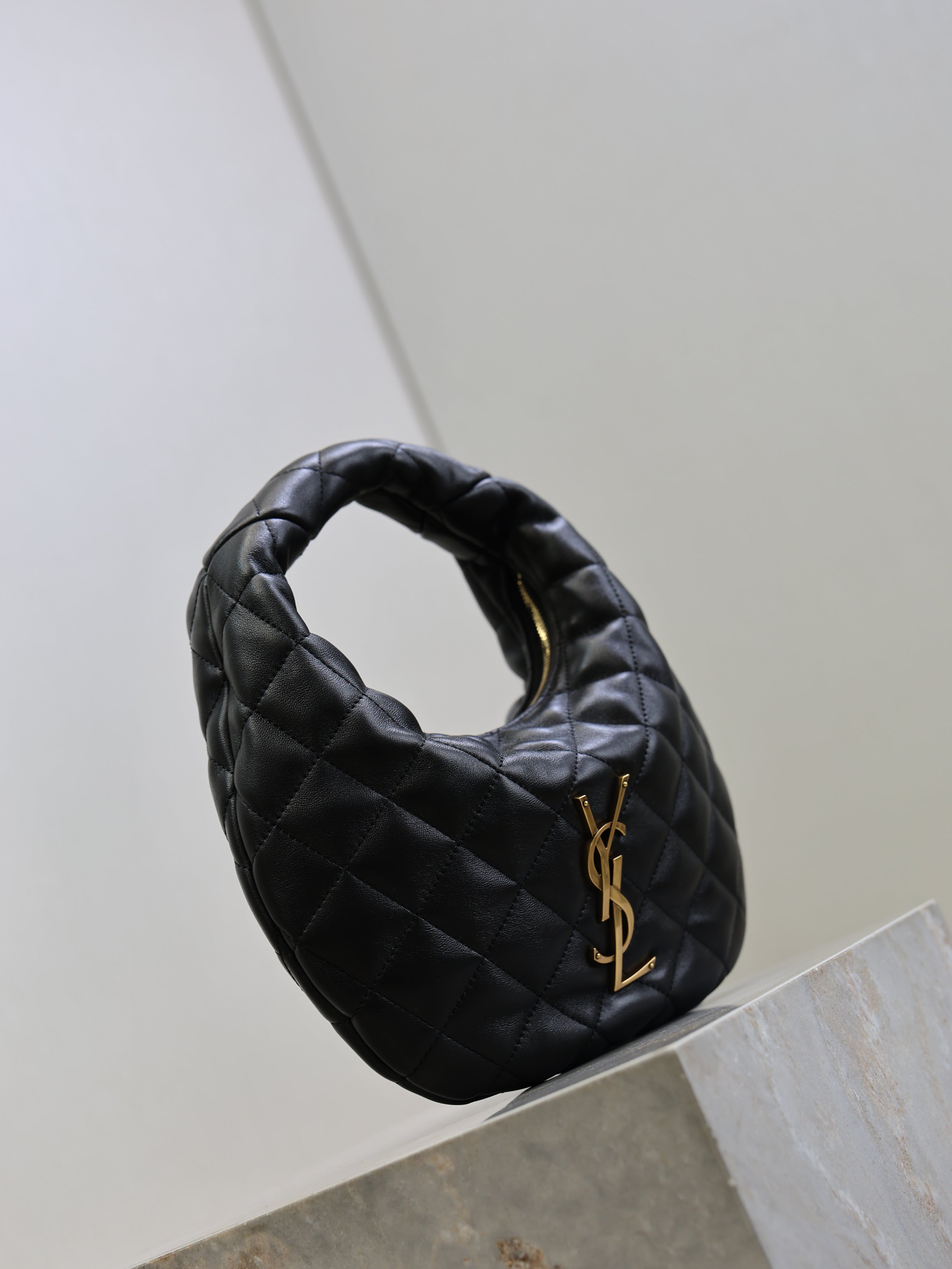 YSL 25S ICARE BABY 17 IN BLACK QUILTED CALFSKIN GOLD HARDWARE