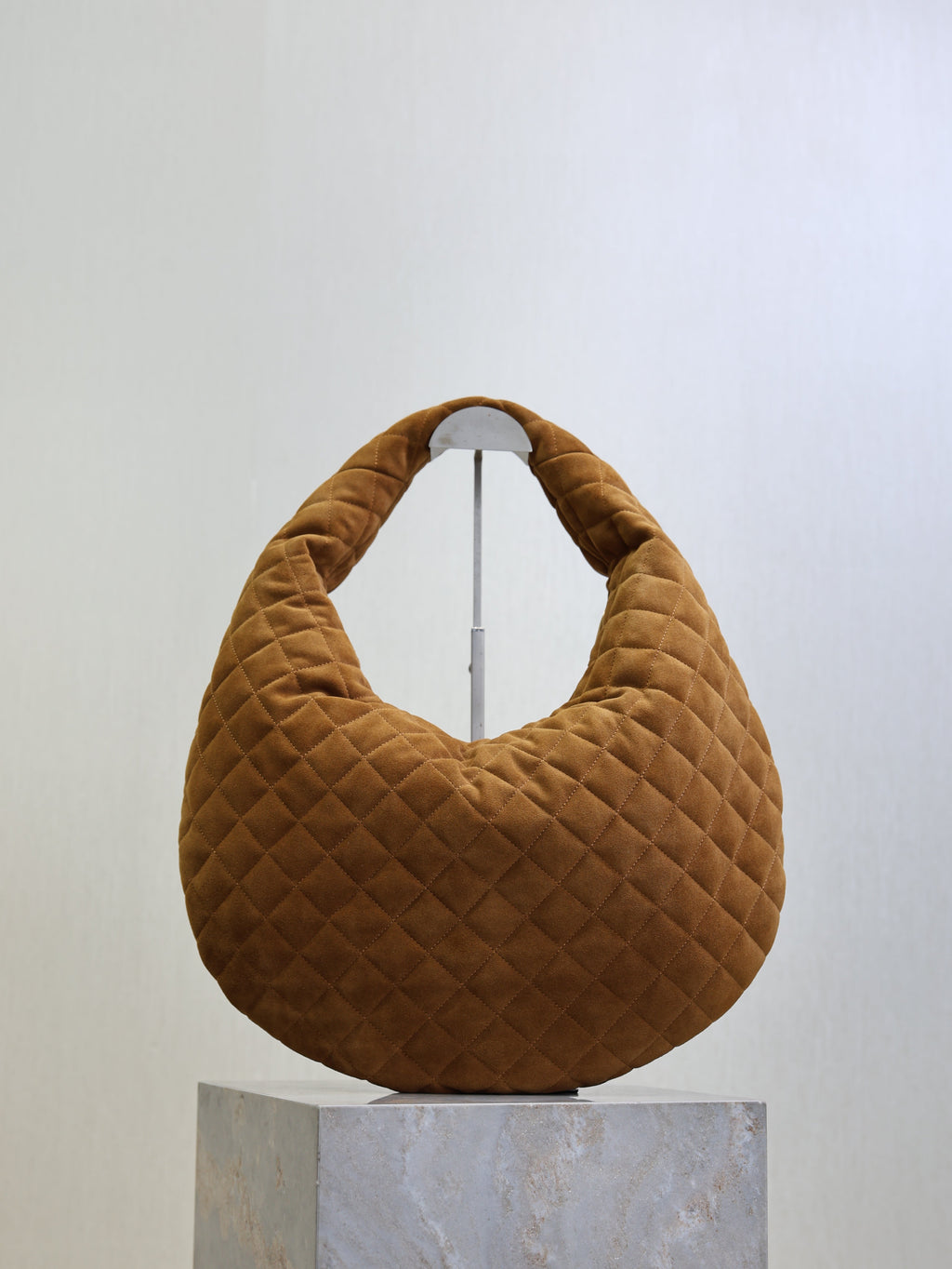 YSL 25S ICARINO 44 IN CARAMEL QUILTED SUEDE GOLD HARDWARE