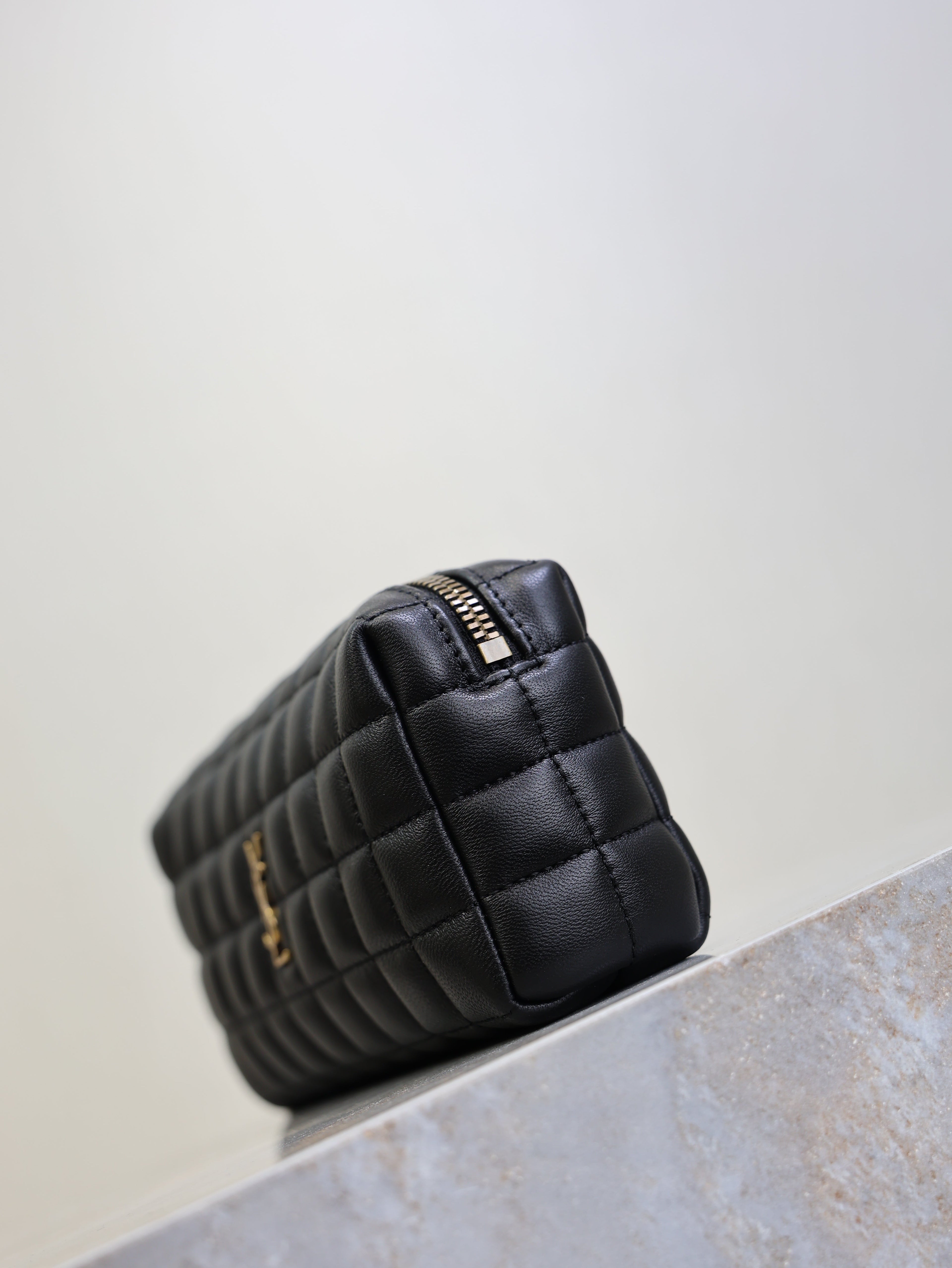 YSL 25S CASSANDRE MATELASSÉ CARRÉ POUCH ON CHAIN 18 IN BLACK LAMBSKIN