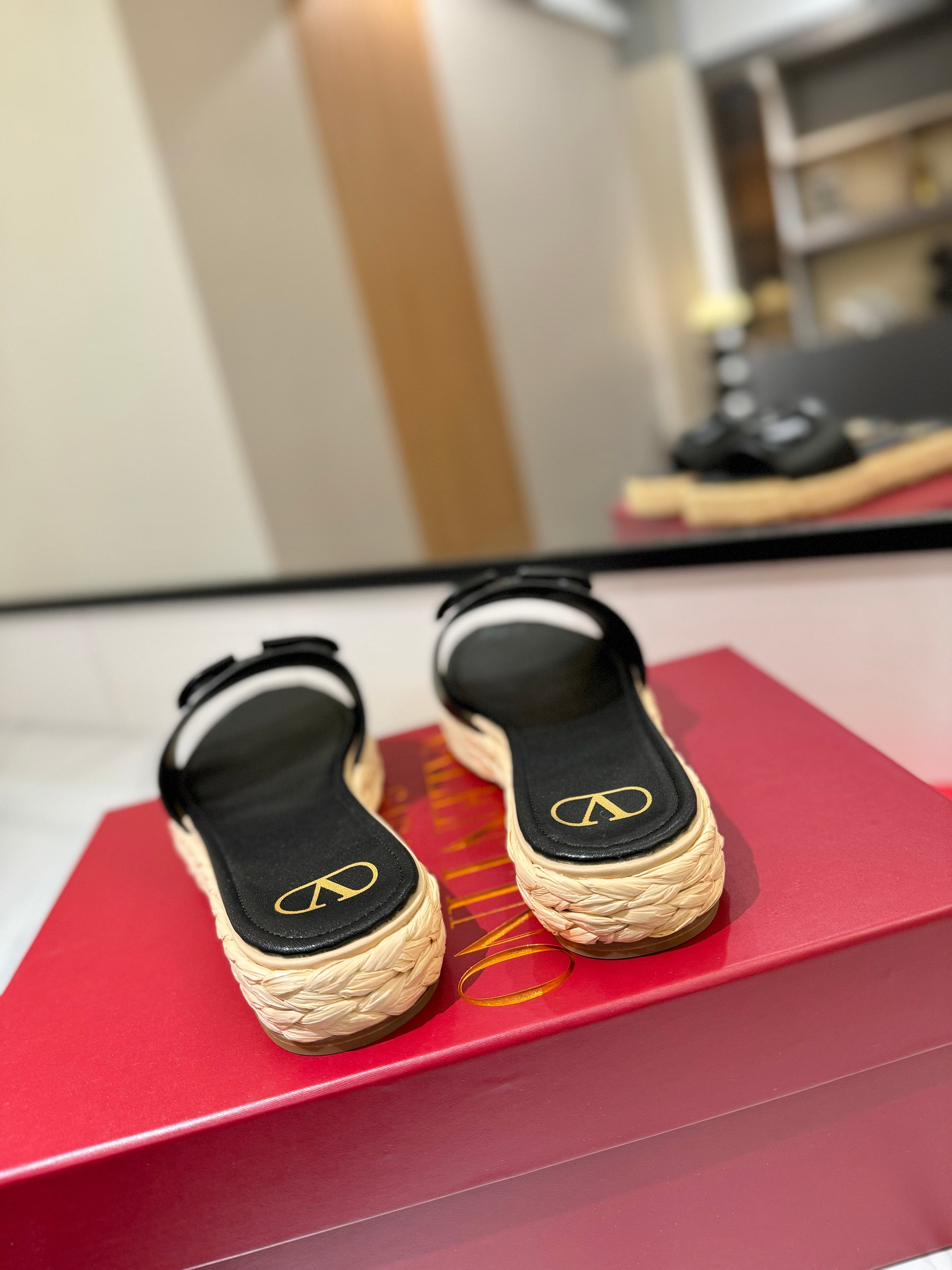 VLTN ESPADRILLE SLIDES 25S IN BLACK LAMBSKIN STYLE 11