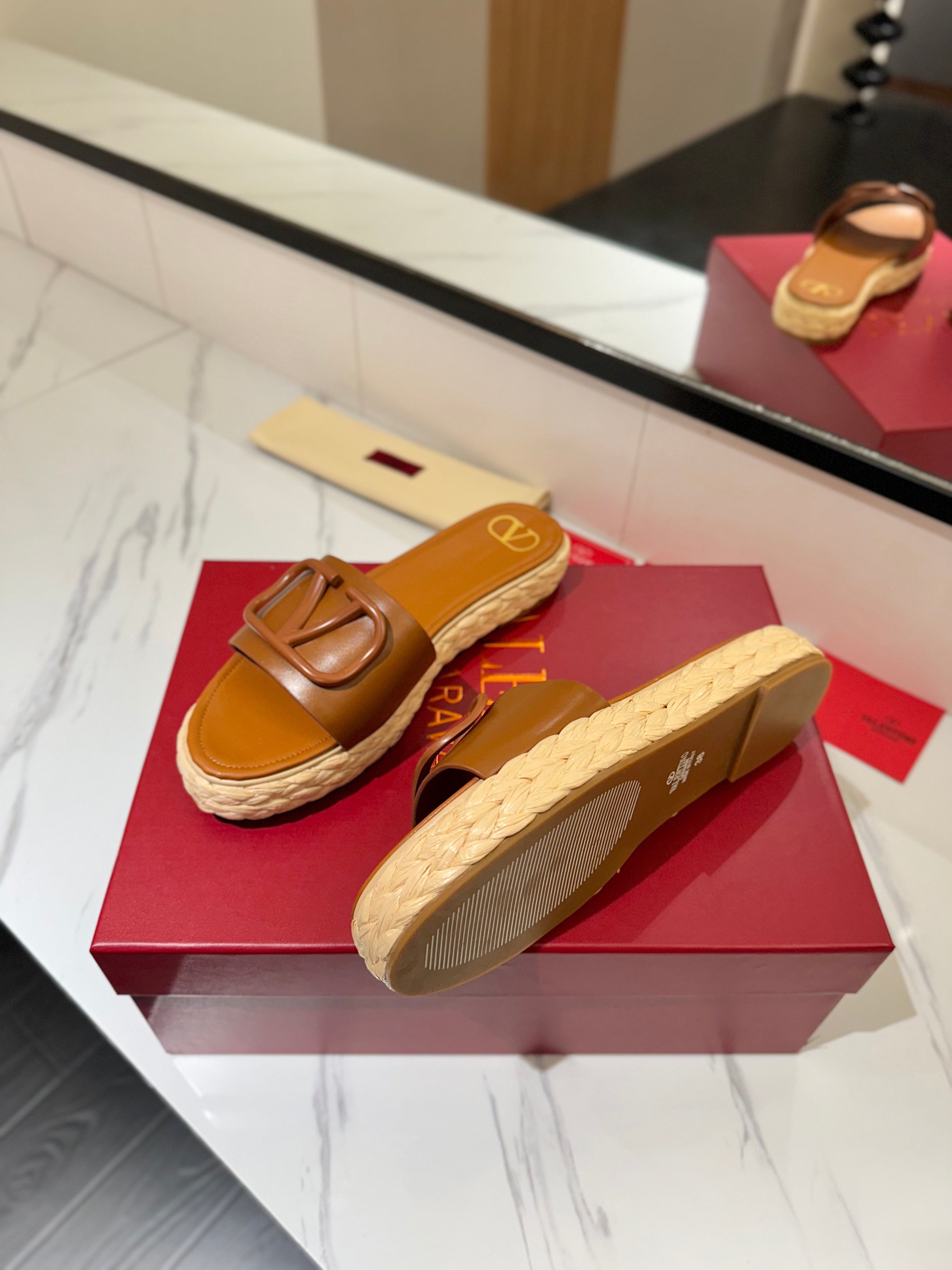 VLTN ESPADRILLE SLIDES 25S IN LIGHT BROWN LAMBSKIN STYLE 7