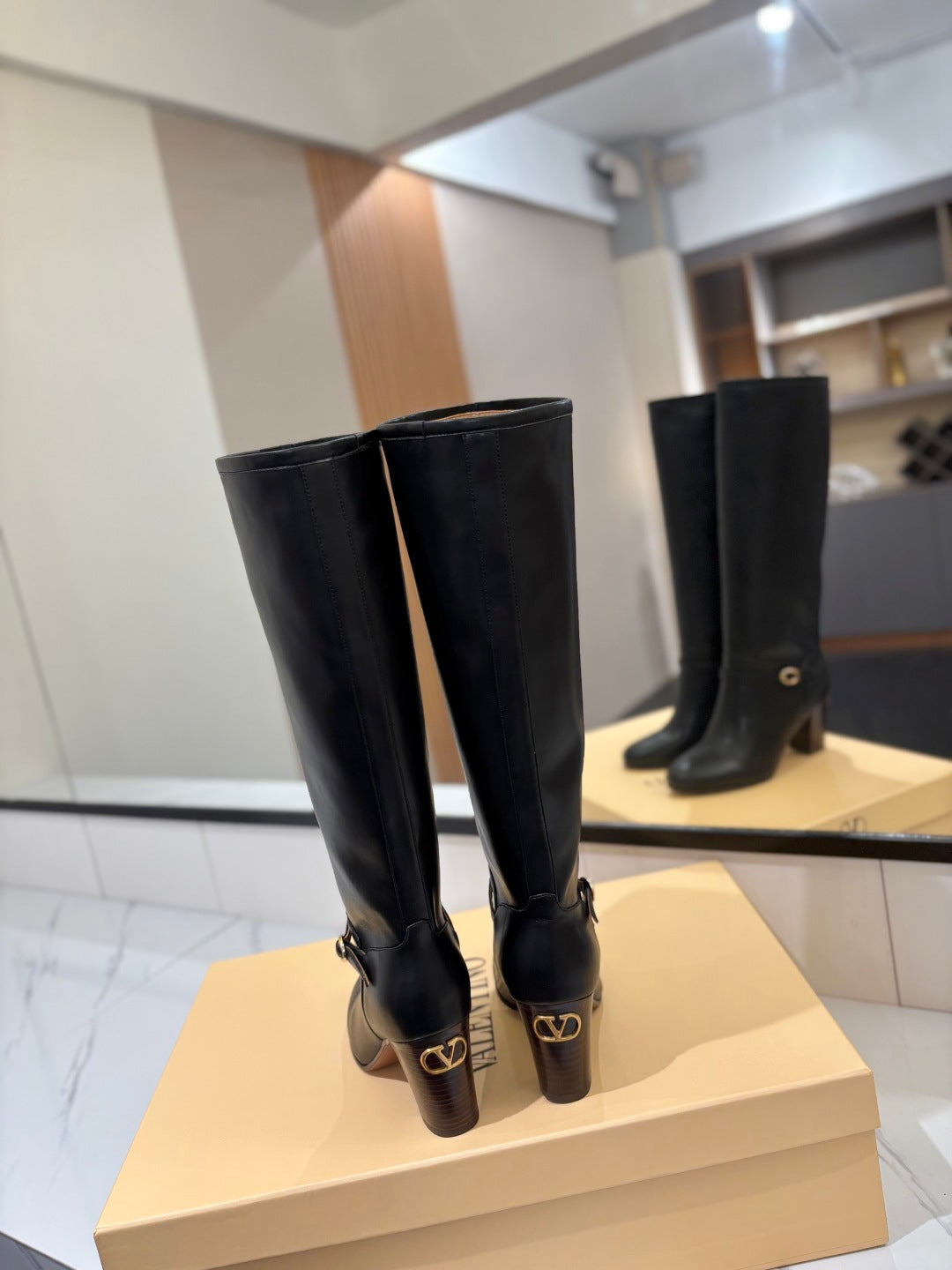VALENTINO 25S GARAVANI PATTIE KNEE-HIGH BOOTS 80 MM IN BLACK CALFSKIN