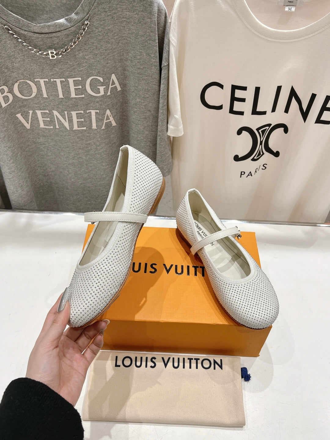 ROMY FLAT BALLERINA IN WHITE LAMBSKIN EMBELLISHED SILVER-TONED STUDS