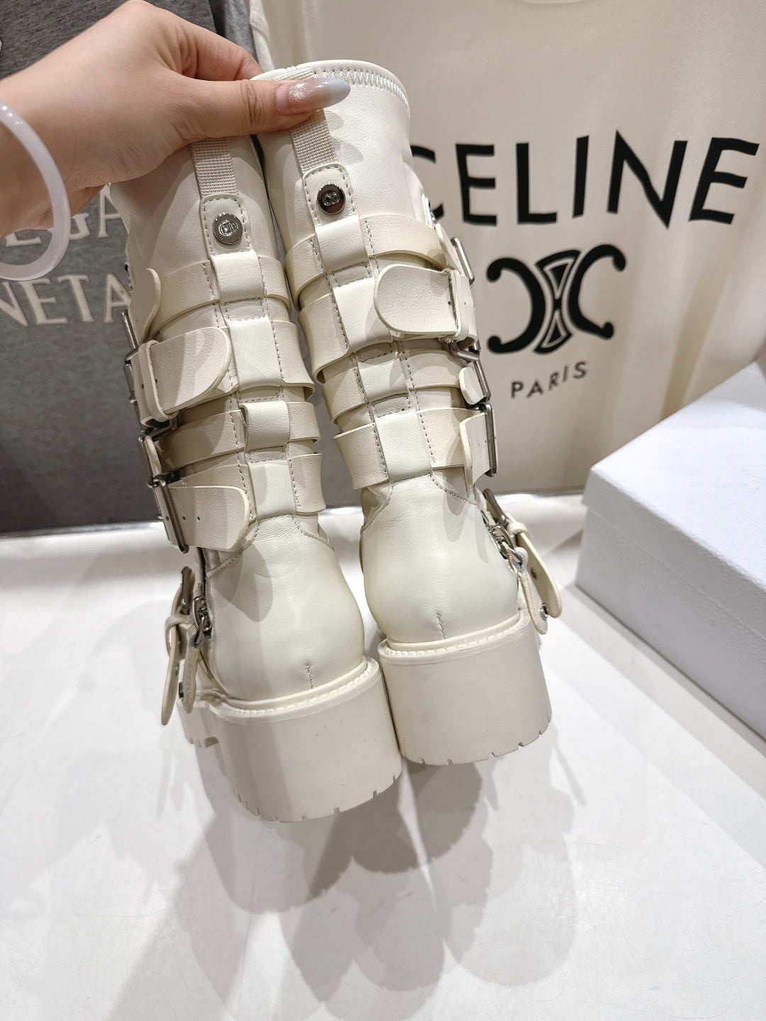 DIOR 25S BIKER BOOTS IN CREAM WHITE CALFSKIN WITH SILVER HARDWARE