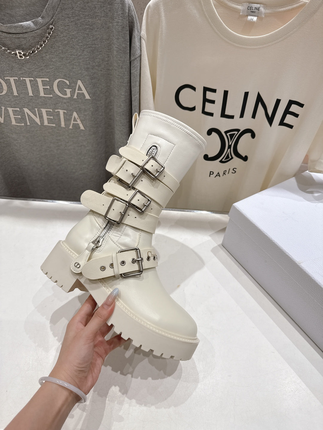 DIOR 25S BIKER BOOTS IN CREAM WHITE CALFSKIN WITH SILVER HARDWARE