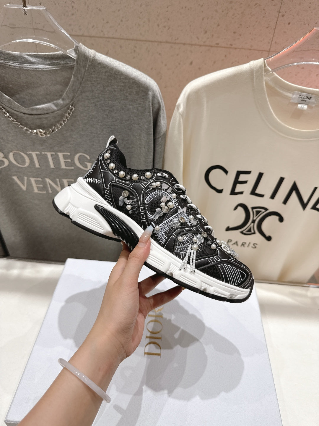 DIOR 25S SNEAKER IN BLACK LAMBSKIN AND MESH FABRIC WITH PEARL DETAILING