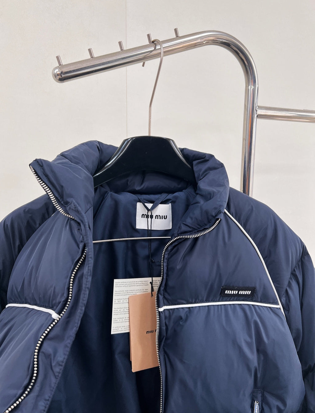 MIUMIU PUFFER JACKET STYLE 670