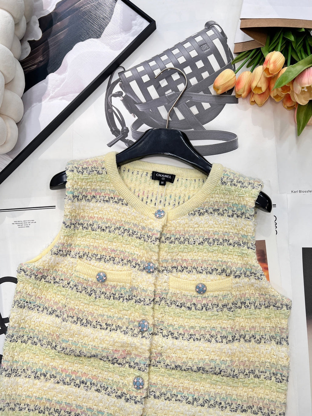 CHANEL 25S KNITTED VEST 509