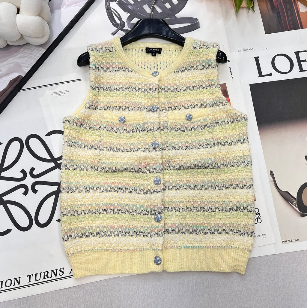 CHANEL 25S KNITTED VEST 509