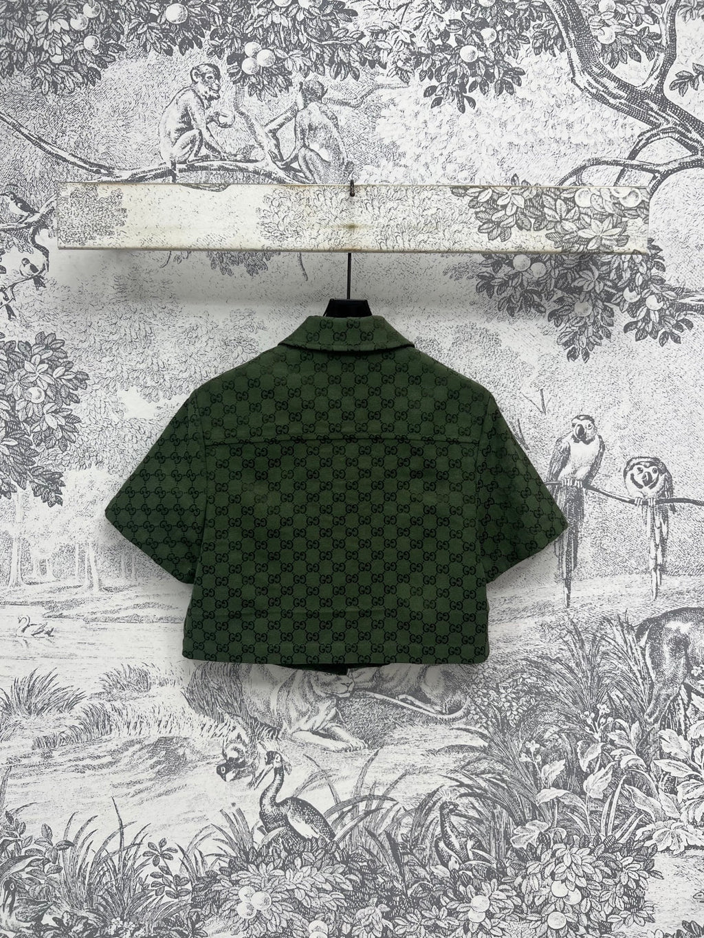 GUCCI SHORT-SLEEVE LAPEL SHIRT STYLE 100