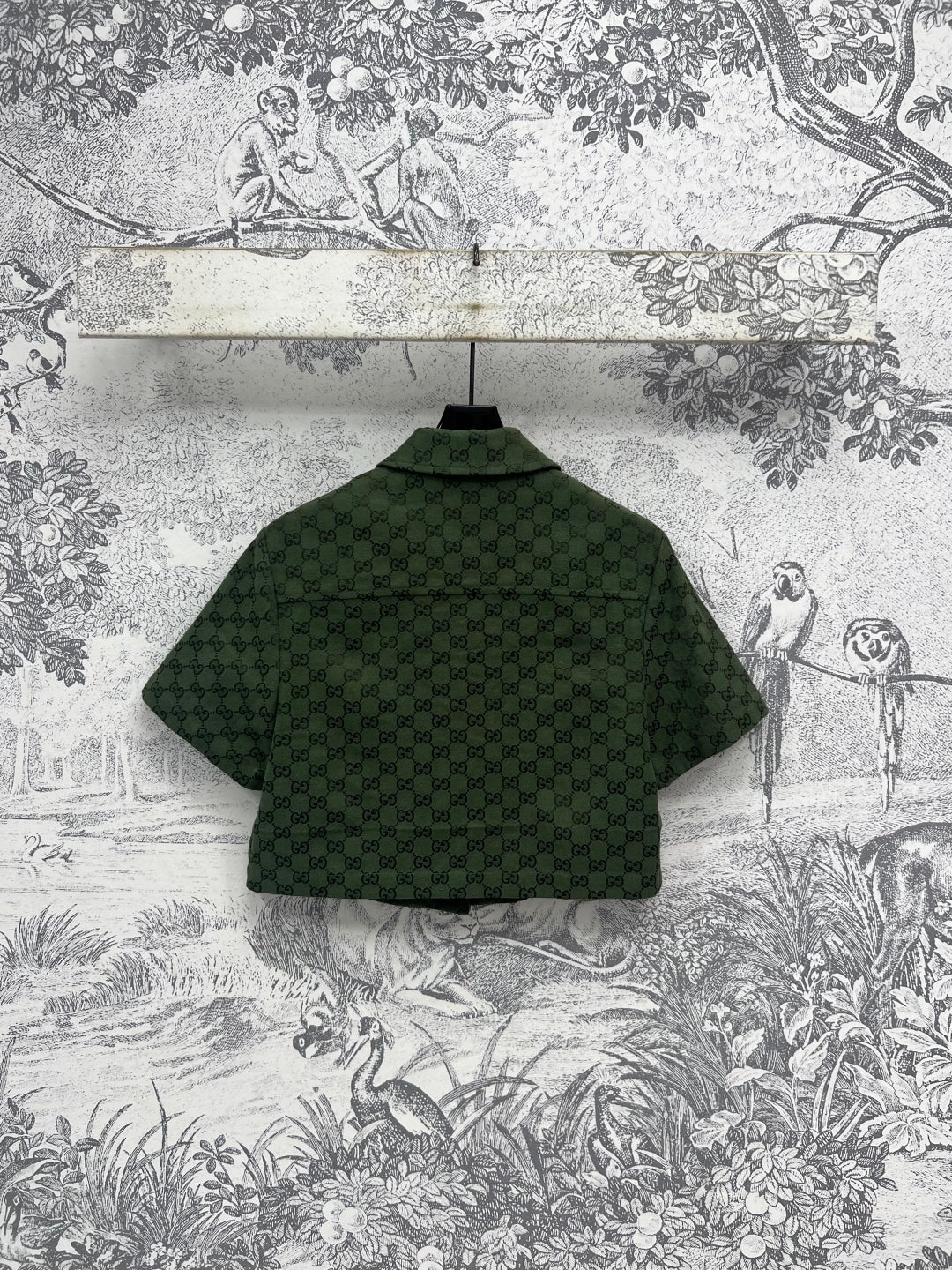 GUCCI SHORT-SLEEVE LAPEL SHIRT STYLE 100