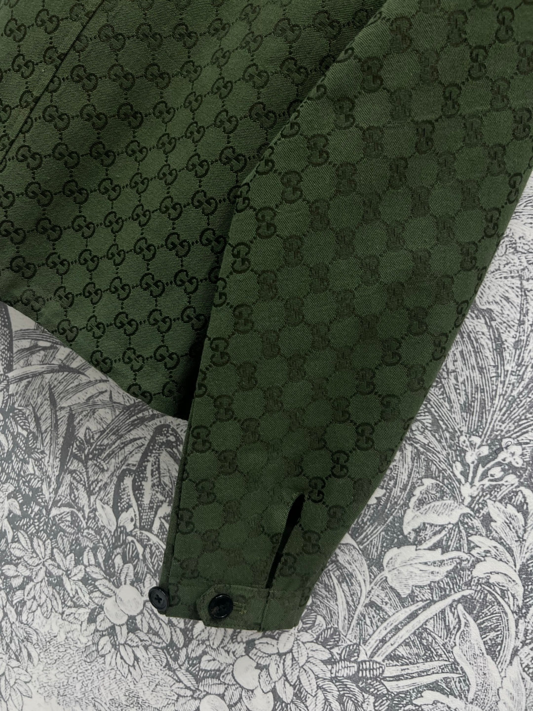 GUCCI CLASSIC LAPEL JACKET STYLE 97