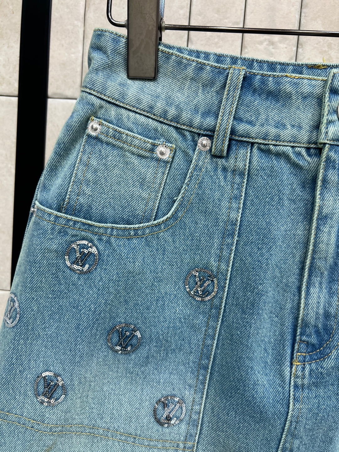 LV 25S DENIM MINI SKIRT 2877