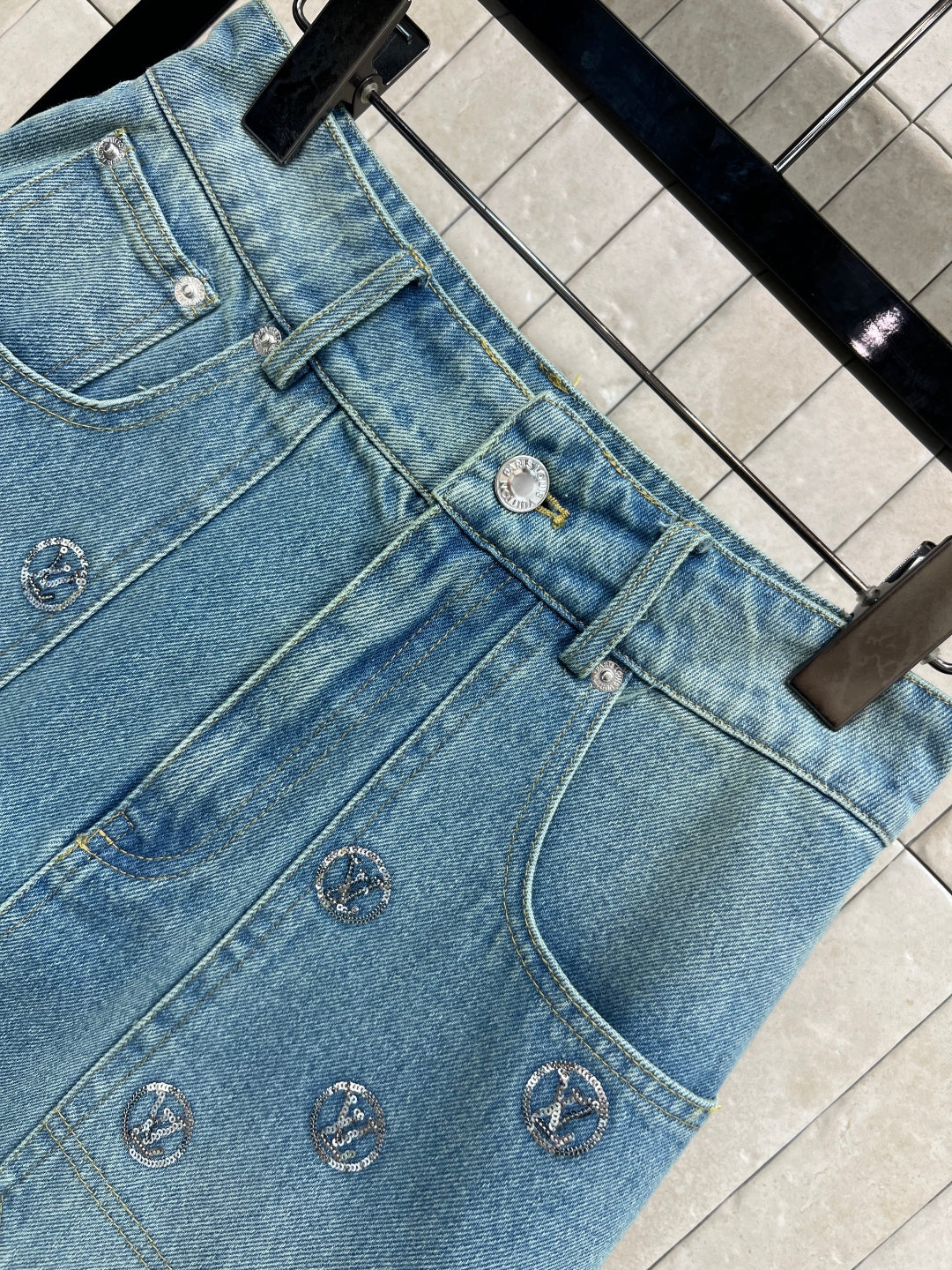 LV 25S DENIM MINI SKIRT 2877