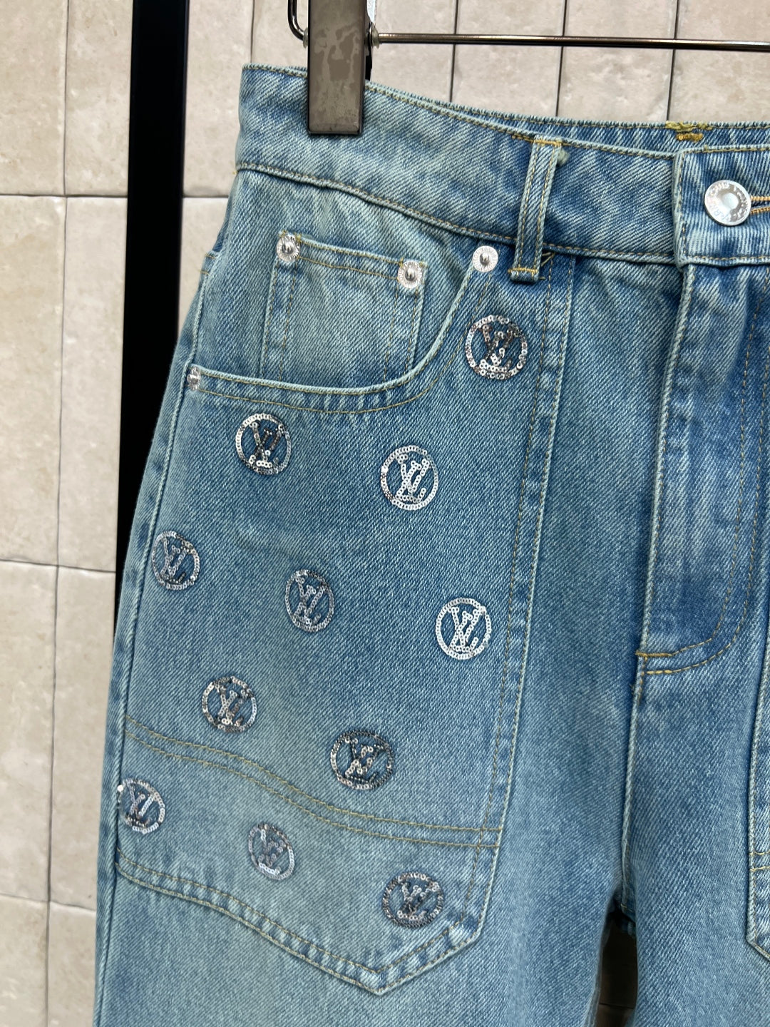 LV 25S FLARE JEANS 2767