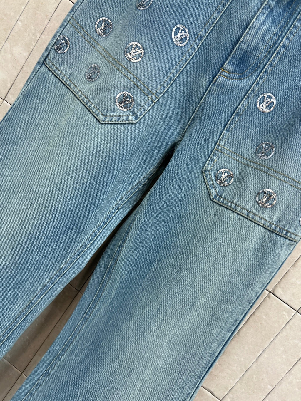 LV 25S FLARE JEANS 2767