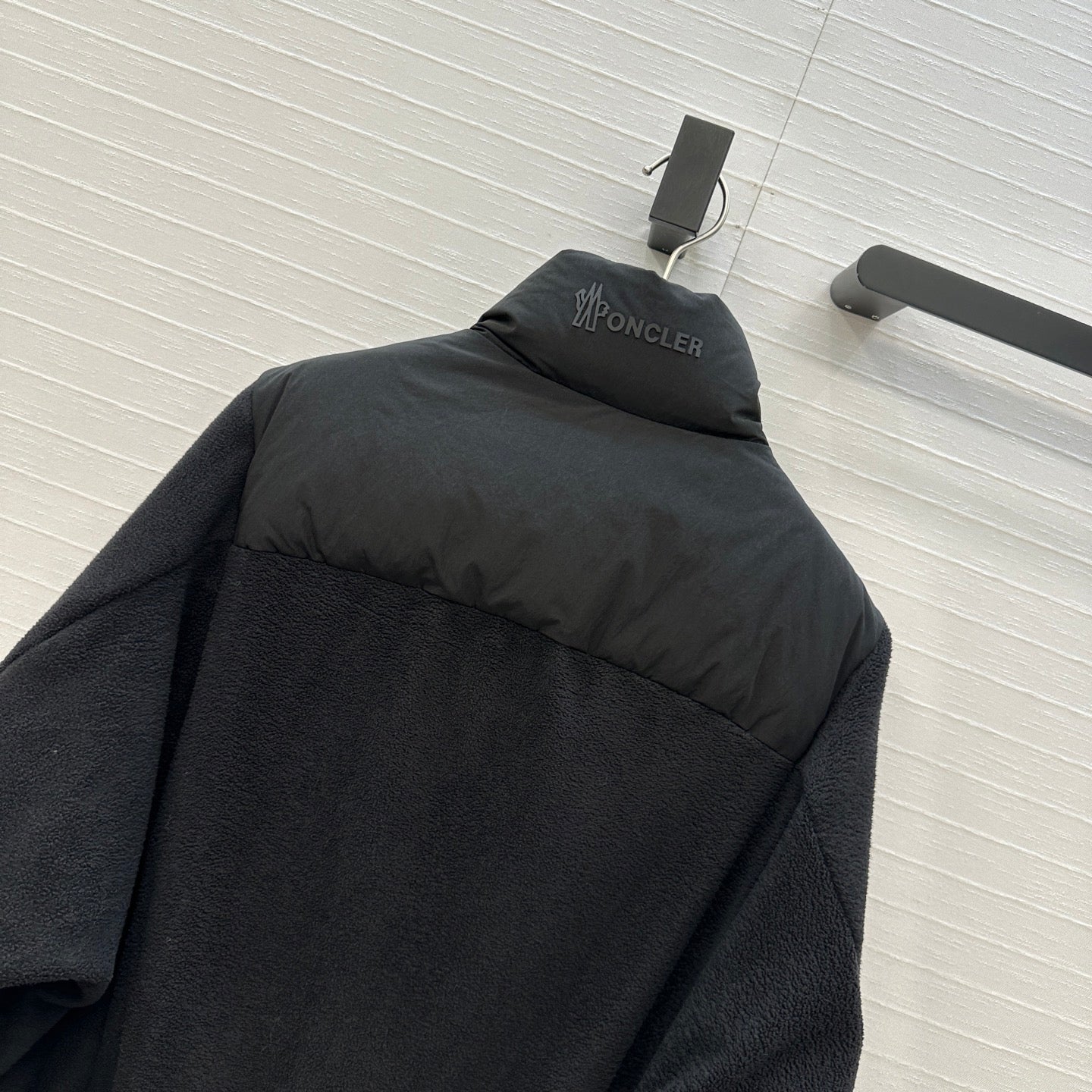 MONCLER 25S SHEARLING AND DOWN JACKET 234