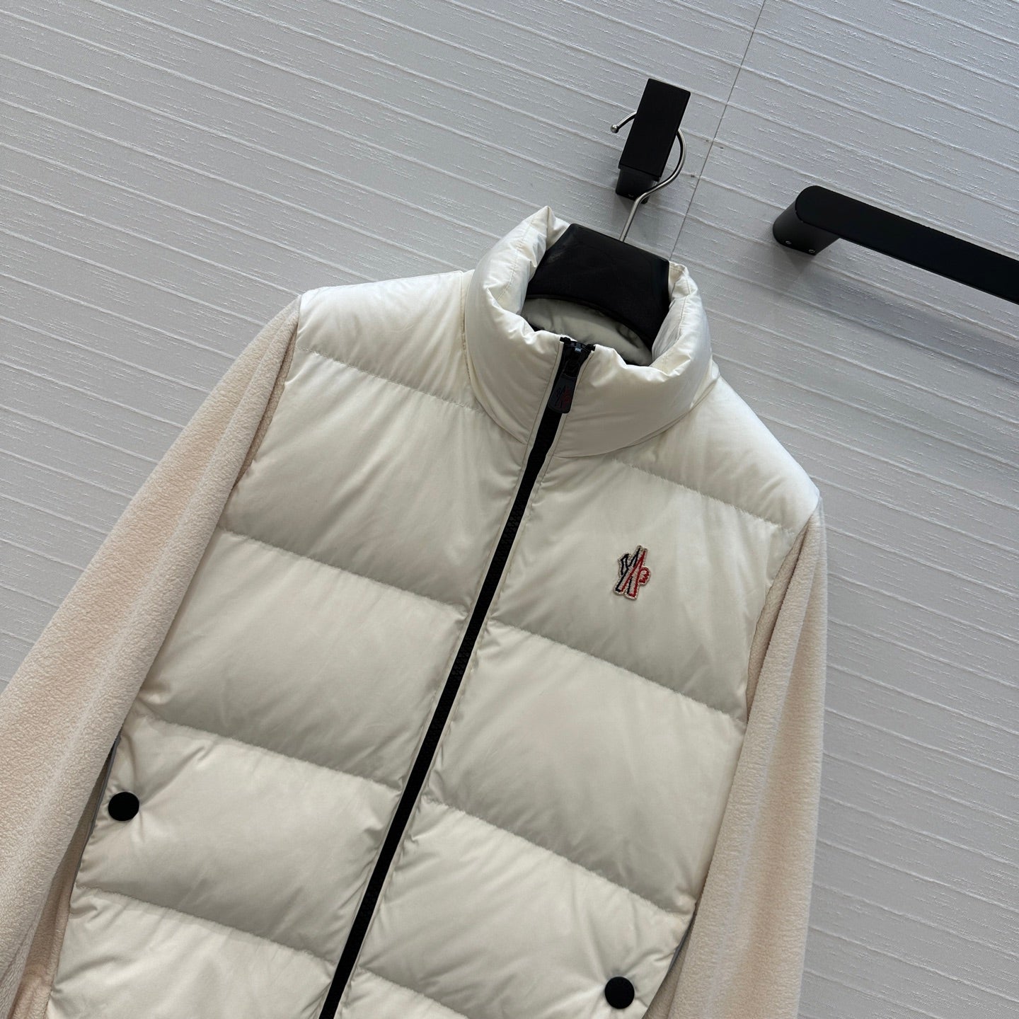MONCLER 25S SHEARLING AND DOWN JACKET 233