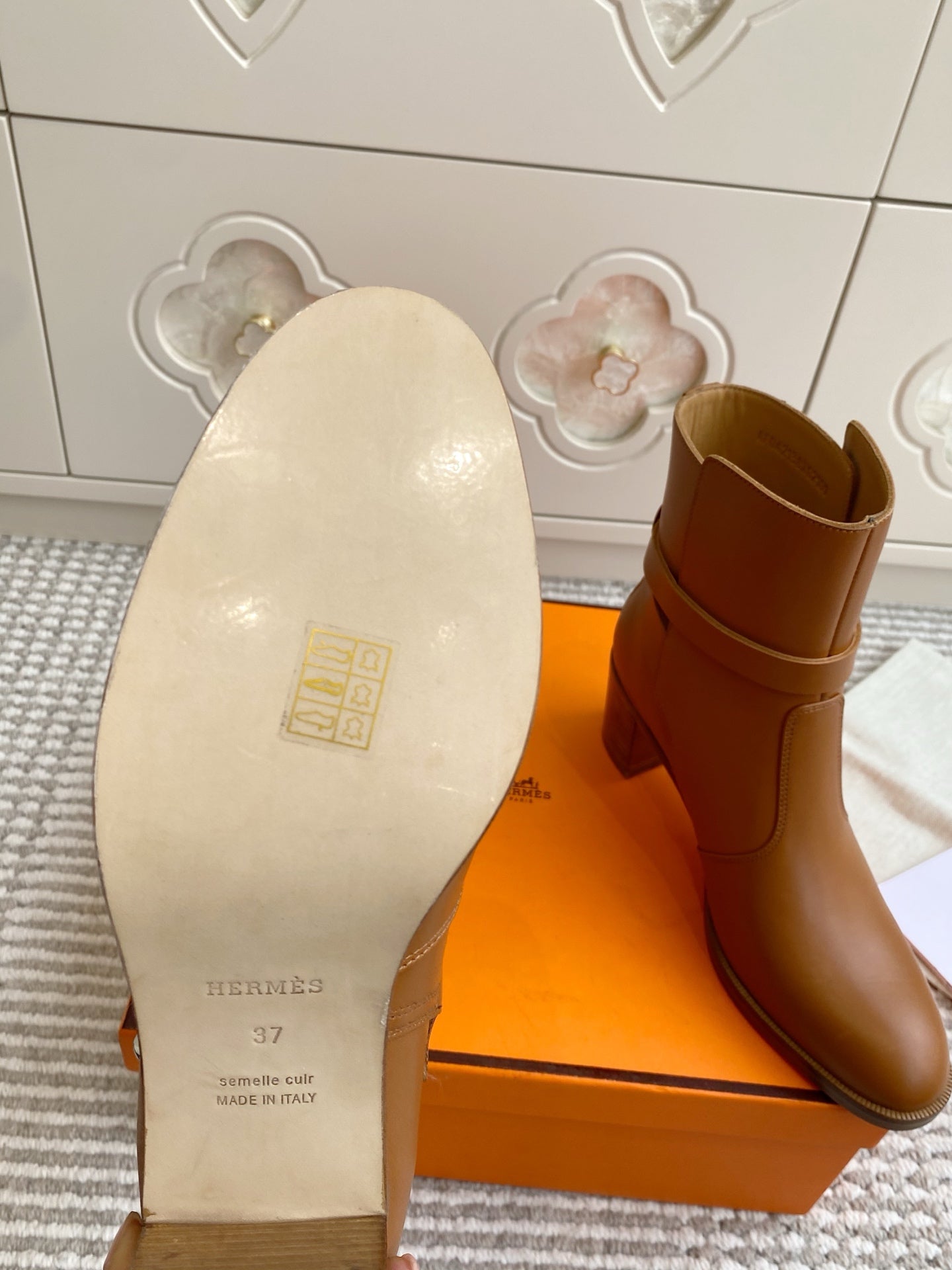 HM 25S FRENCHIE 50 ANKLE BOOT 50 MM IN BROWN LAMBSKIN WITH SILVER HARDWARE