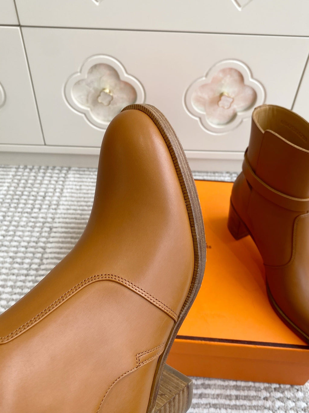 HM 25S FRENCHIE 50 ANKLE BOOT 50 MM IN BROWN LAMBSKIN WITH SILVER HARDWARE