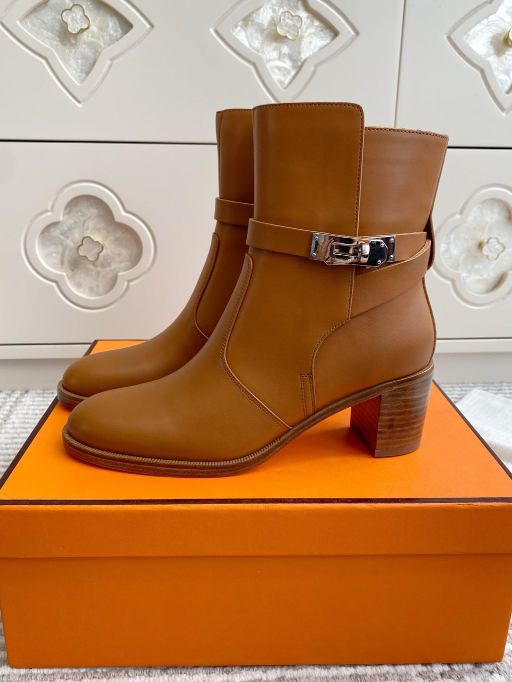 HM 25S FRENCHIE 50 ANKLE BOOT 50 MM IN BROWN LAMBSKIN WITH SILVER HARDWARE