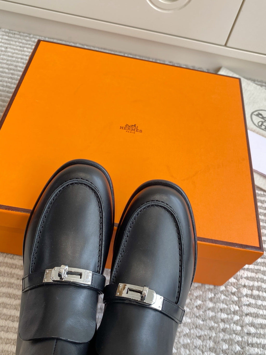 HM 25S KELSY ANKLE BOOT IN BLACK LAMBSKIN WITH SILVER HARDWARE