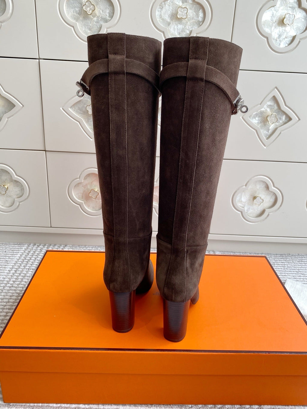 HM 25S TALL BOOTS 90 MM IN DARK BROWN SUEDE