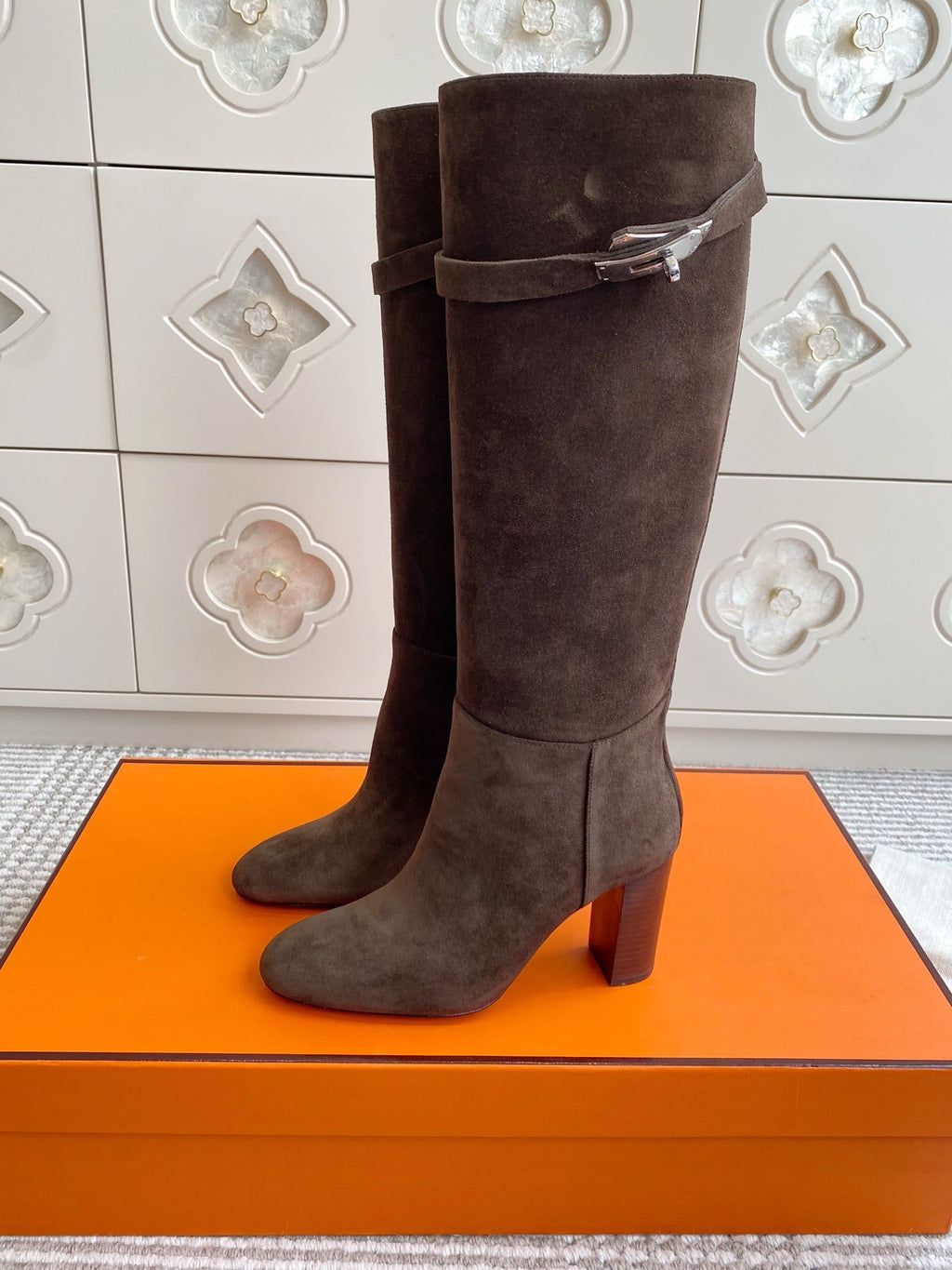 HM 25S TALL BOOTS 90 MM IN DARK BROWN SUEDE