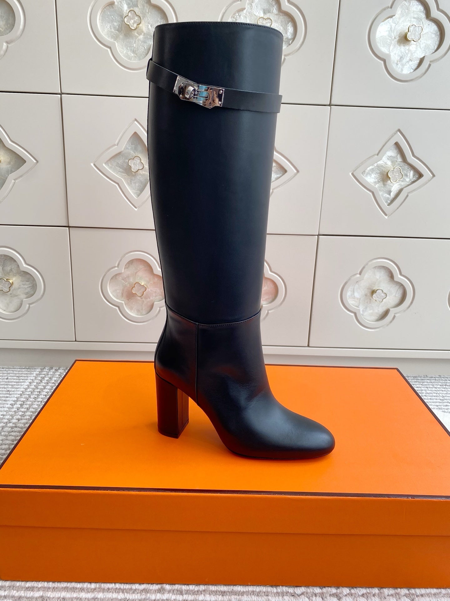 HM 25S TALL BOOTS 90 MM IN BLACK LAMBSKIN WITH SILVER HARDWARE