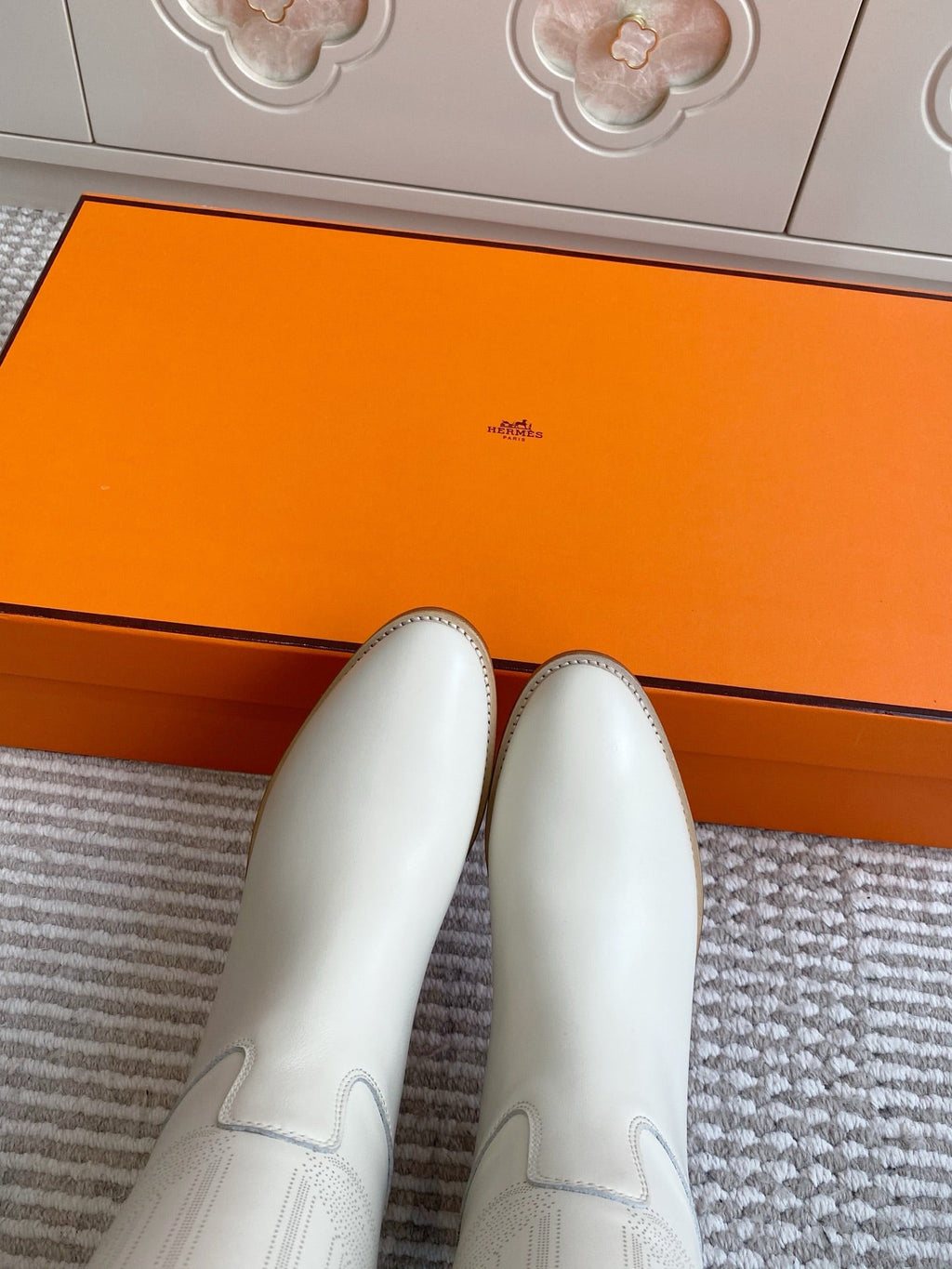 HM 25S JUMPING BOOTS IN WHITE LAMBSKIN WITH SILVER HARDWARE