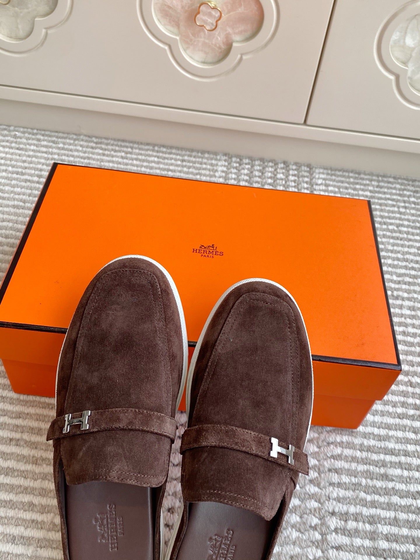 HM 25S MULES IN DARK BROWN SUEDE WITH SILVER HARDWARE