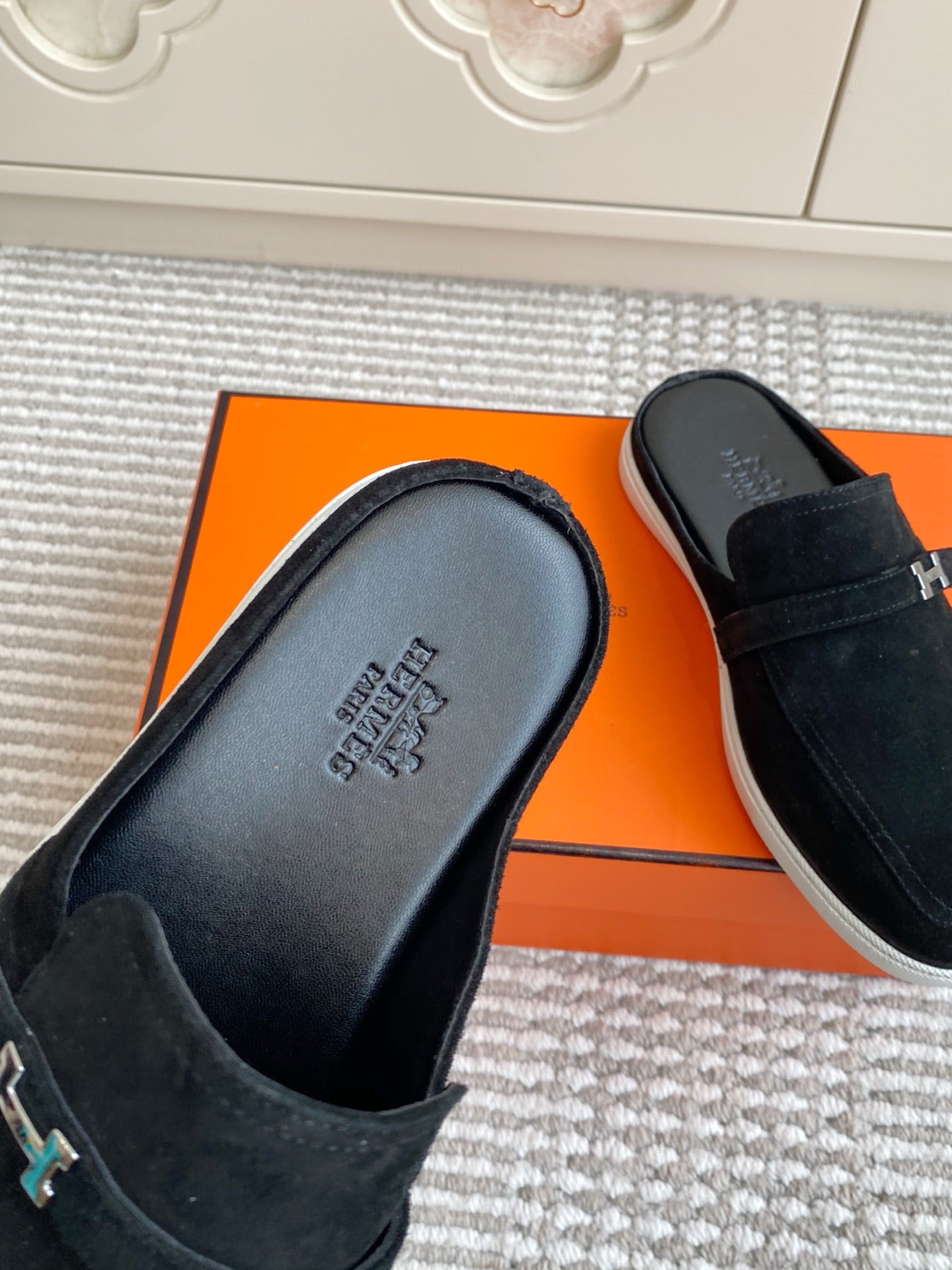 HM 25S MULES IN BLACK SUEDE WITH SILVER HARDWARE