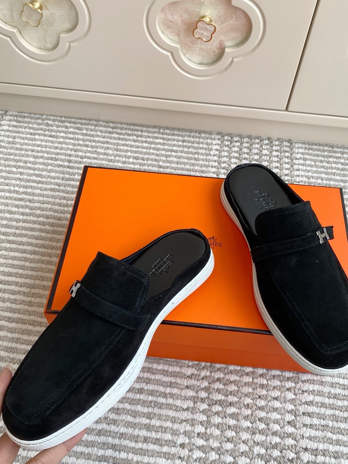 HM 25S MULES IN BLACK SUEDE WITH SILVER HARDWARE