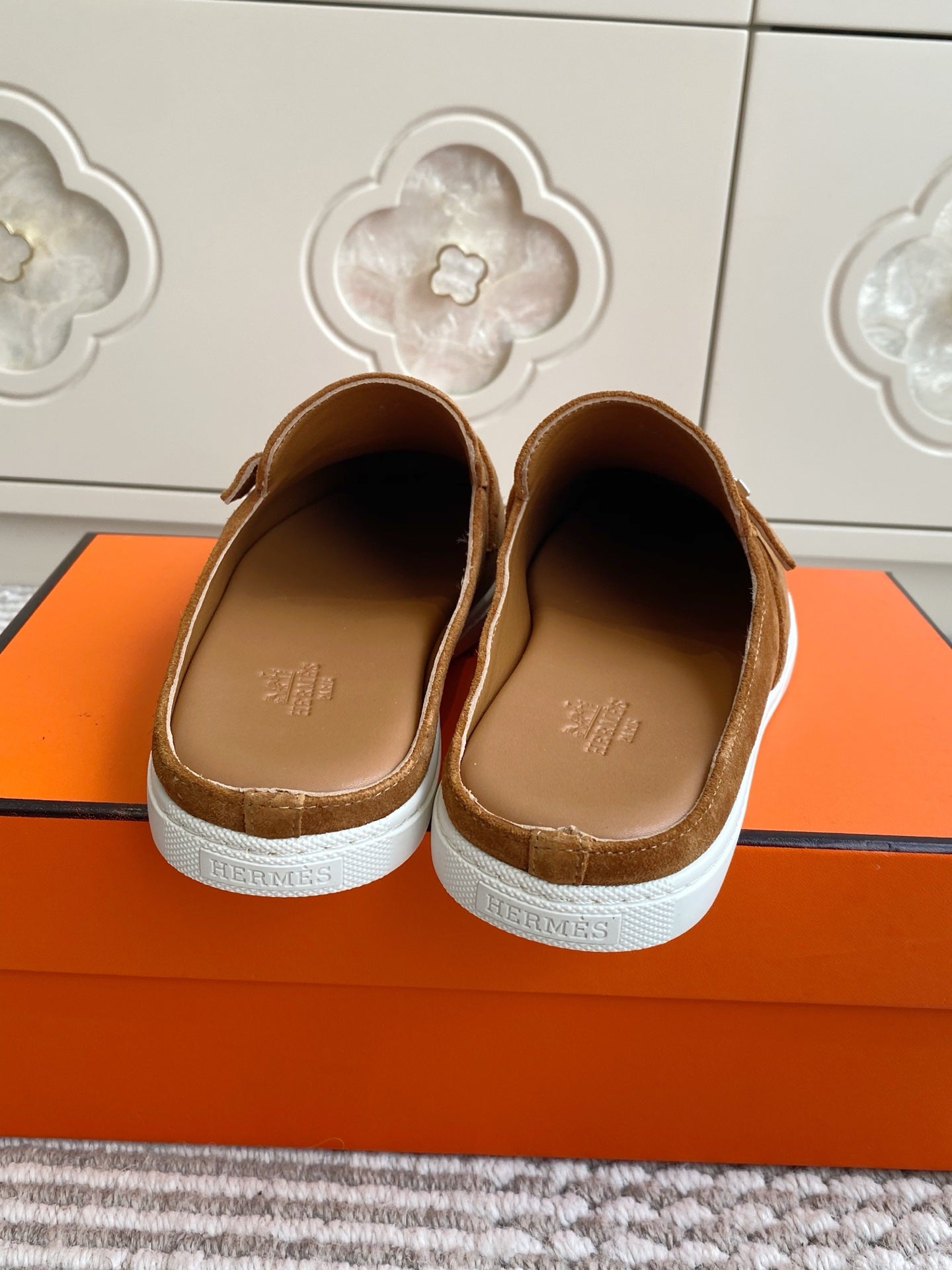 HM 25S MULES IN BROWN SUEDE WITH SILVER HARDWARE