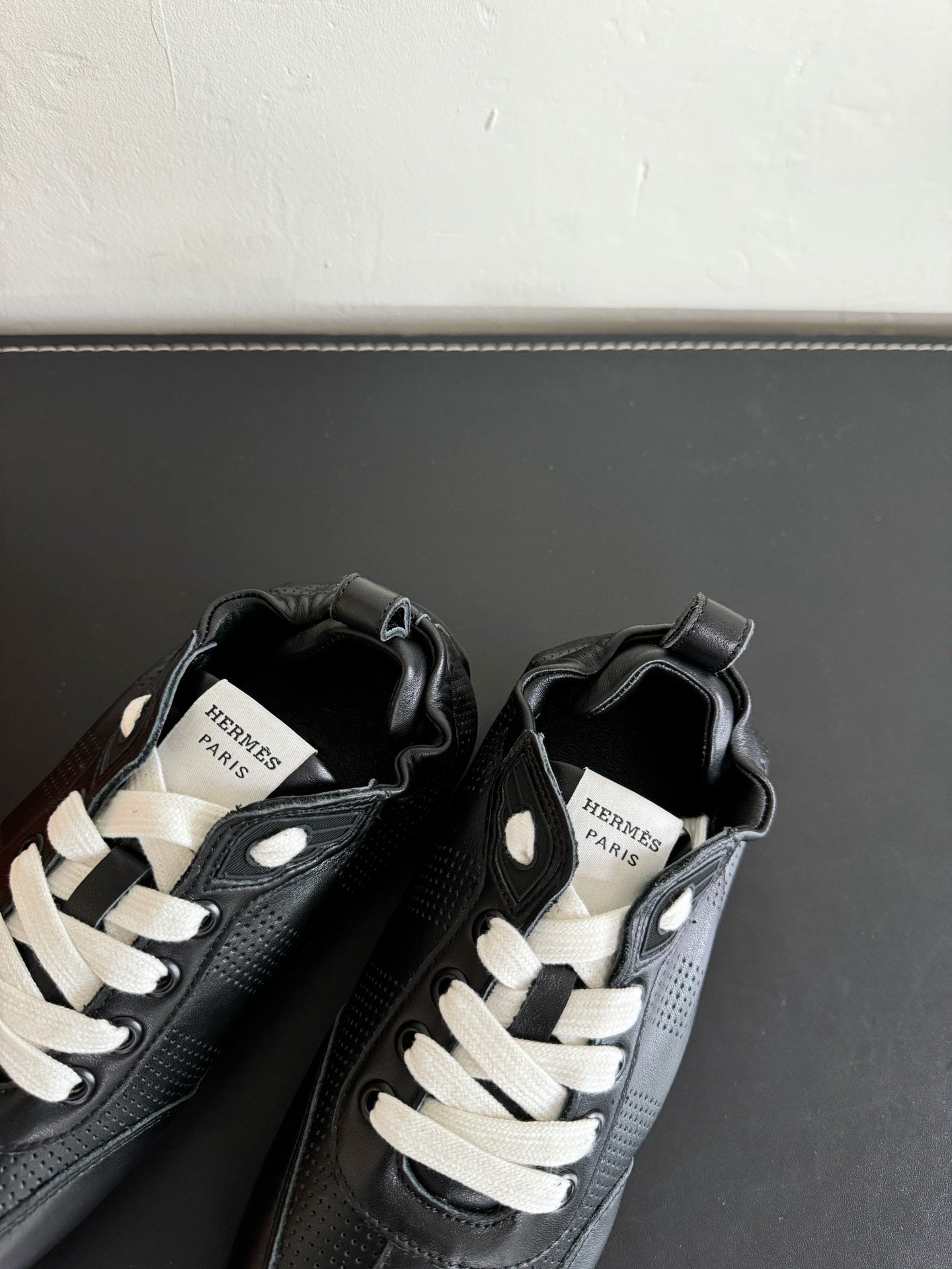 SKATEBOARD SHOES BLACK CALFSKIN