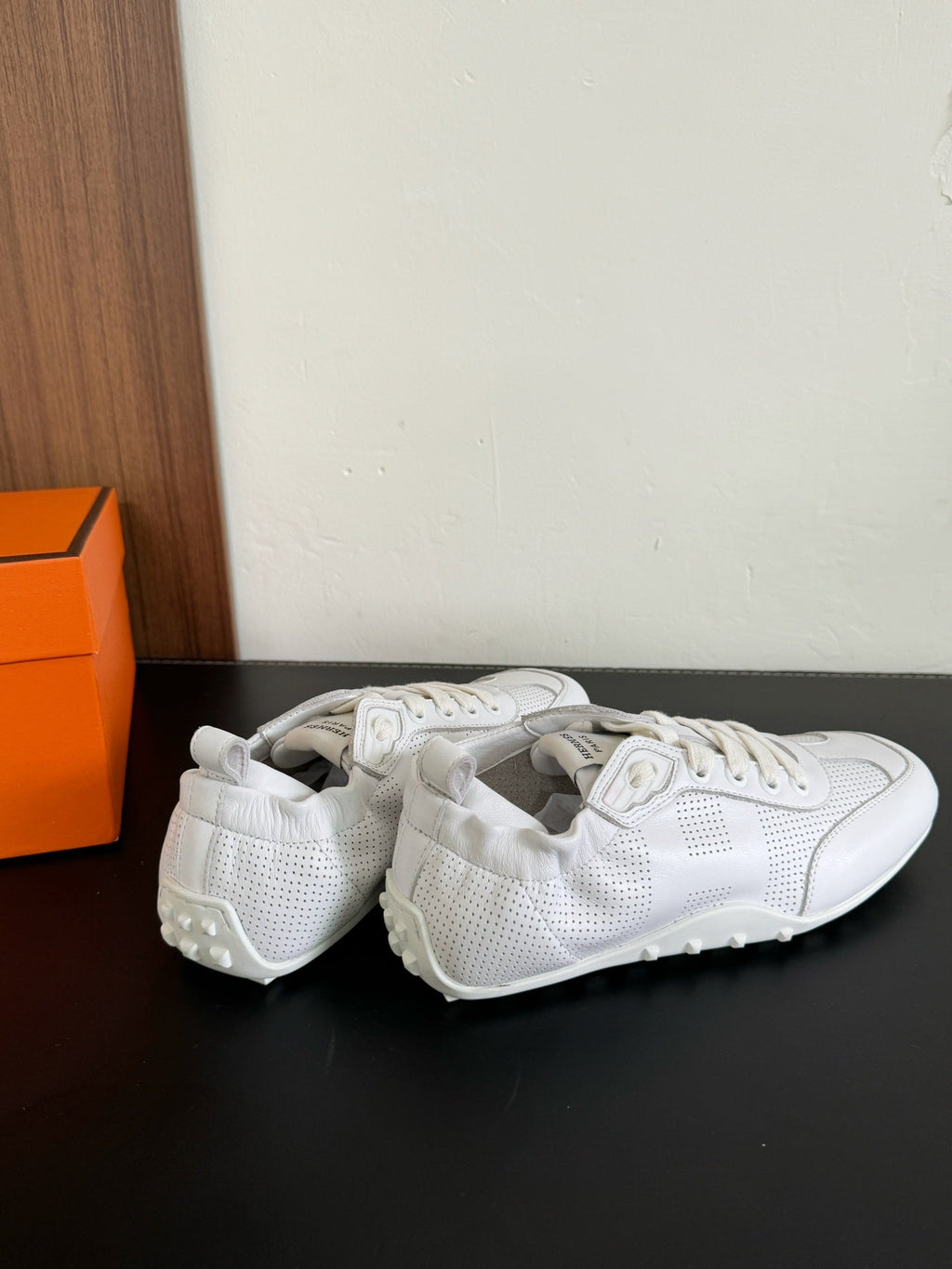 SKATEBOARD SHOES WHITE CALFSKIN