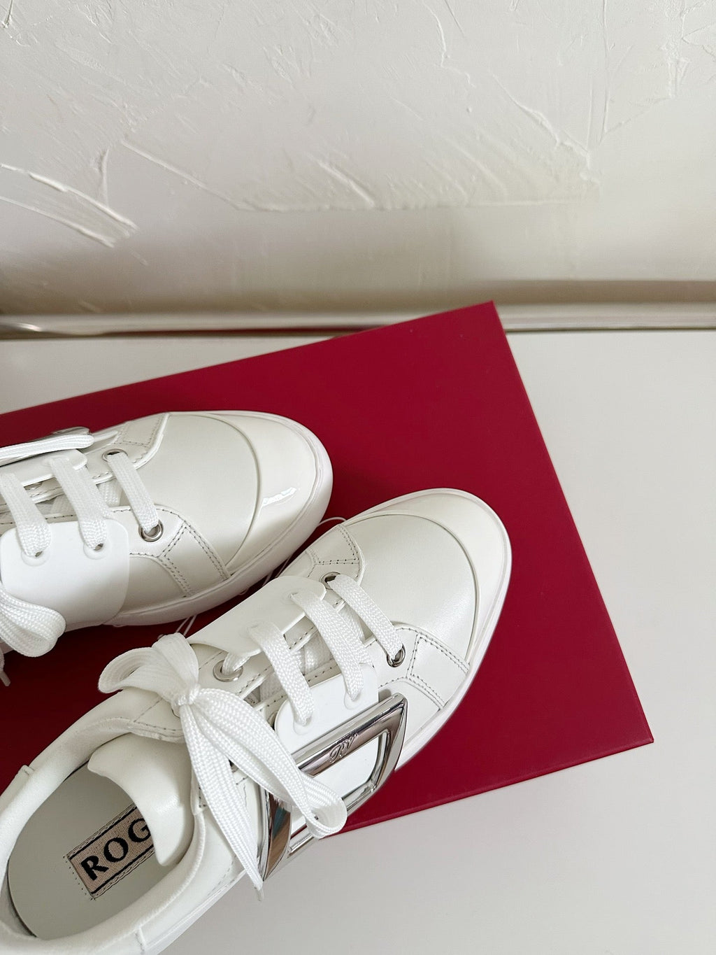 VIV' SKATE SNEAKERS IN WHITE CALFSKIN SILVER BUCKLE