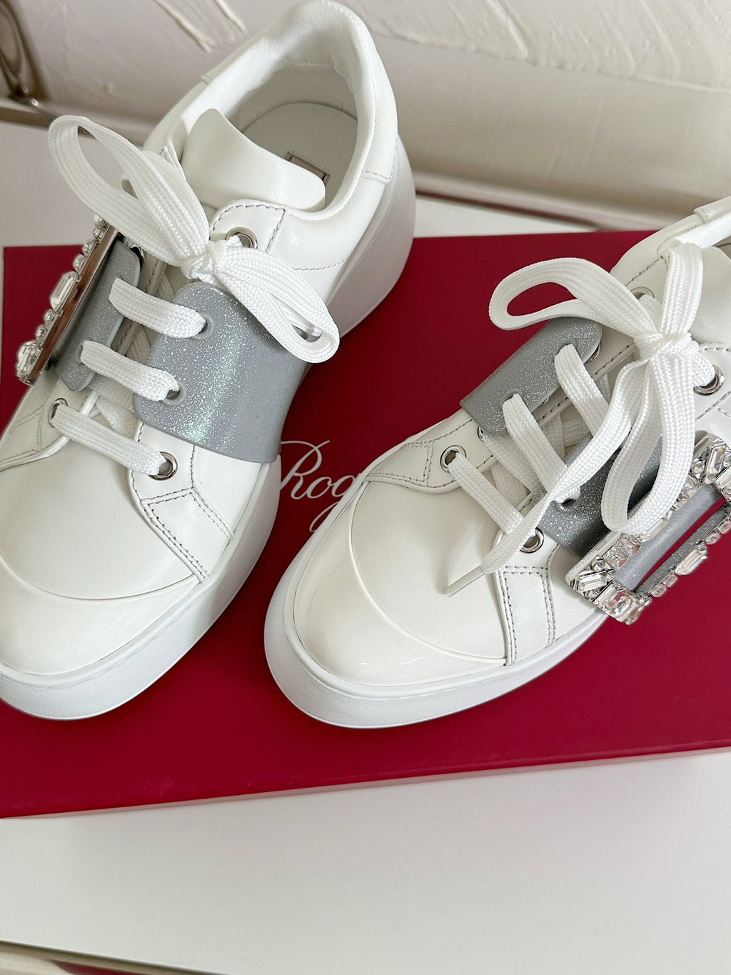 VIV' SKATE SNEAKERS IN WHITE CALFSKIN SILVER GLITTER STRAP AND CRYSTAL BUCKLE