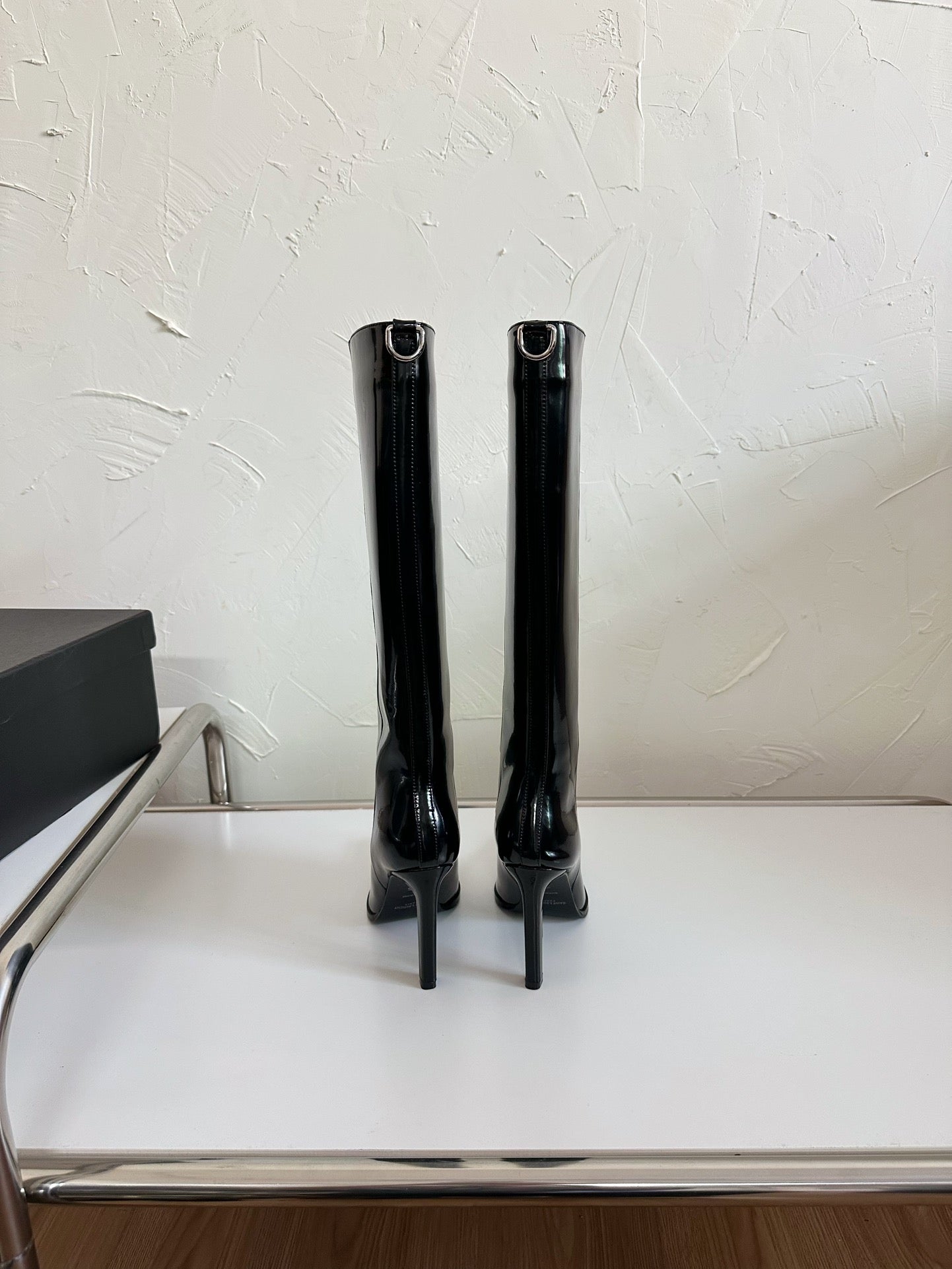 HIGH HEEL KNEE BOOTS IN BLACK SHINY CALFSKIN