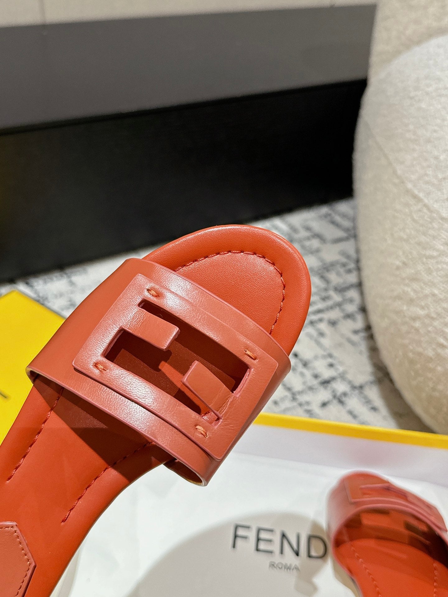 FF Baguette Rust Leather Slide