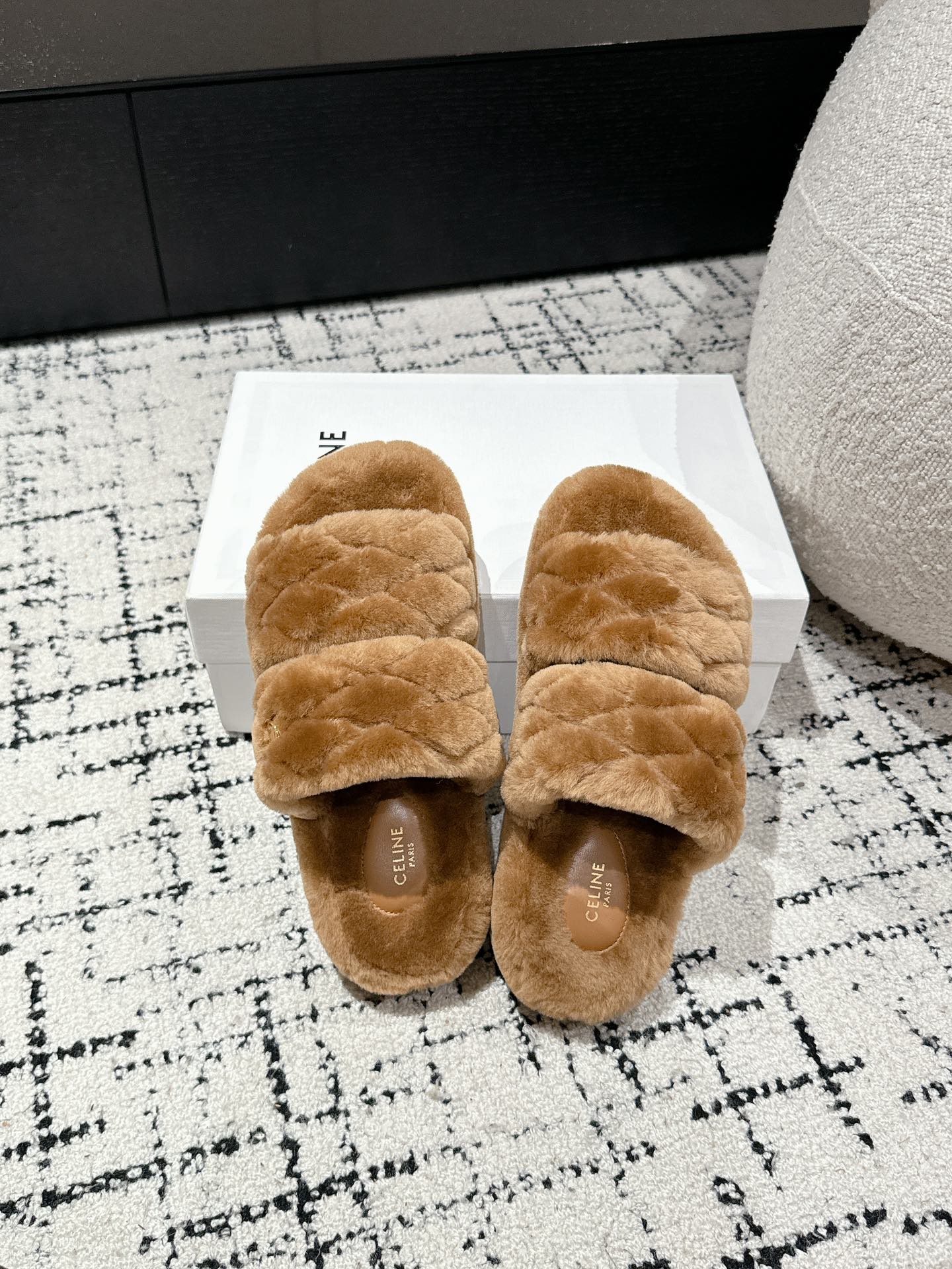 DAD SANDAL MULE IN CAMEL BROWN SHEARLING