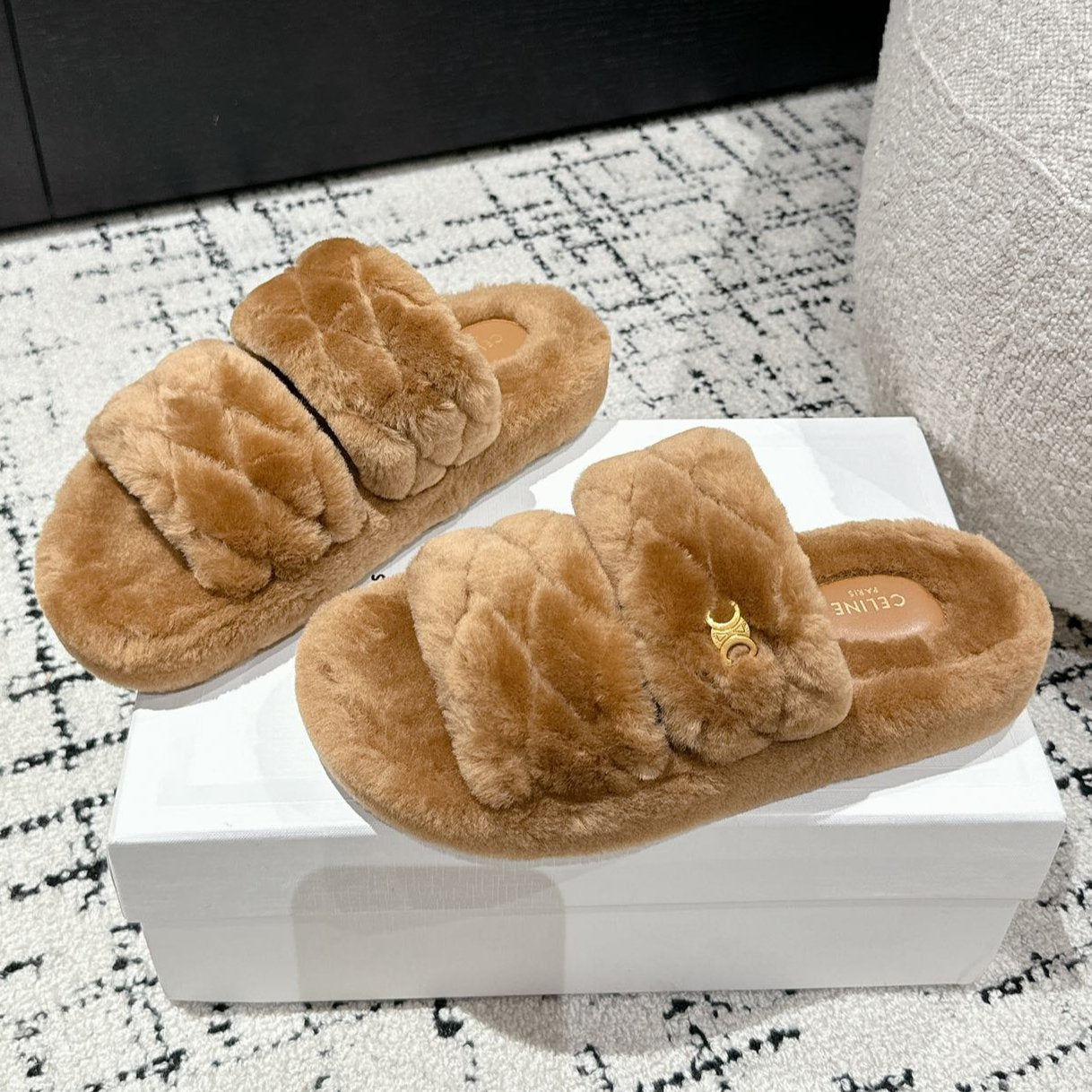 DAD SANDAL MULE IN CAMEL BROWN SHEARLING