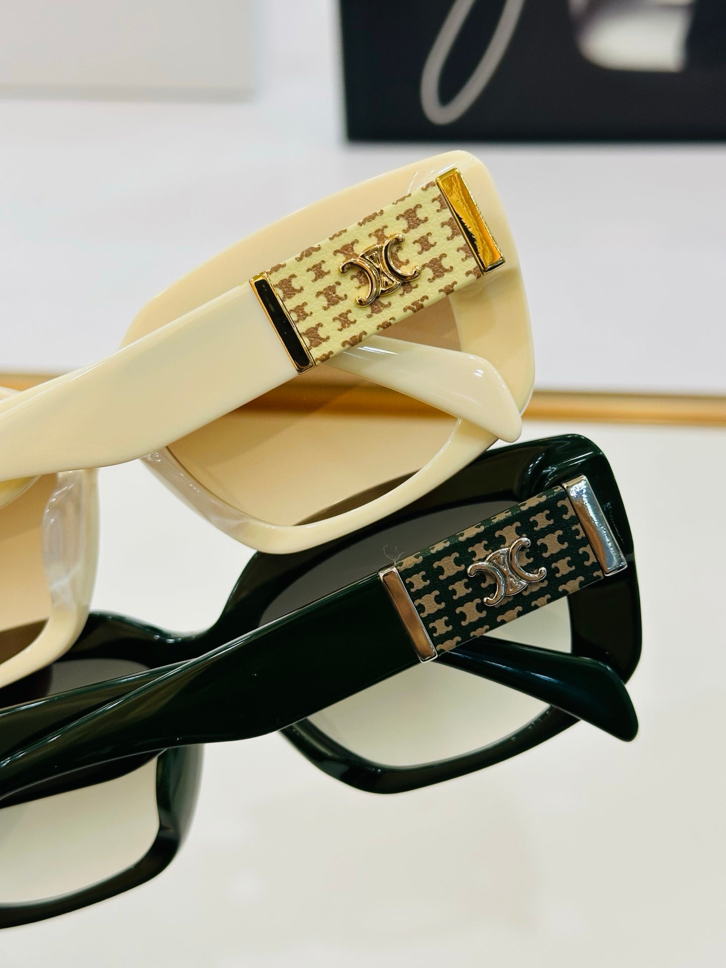 TRIOMPHE SUNGLASS CL40168U IN ACETATE