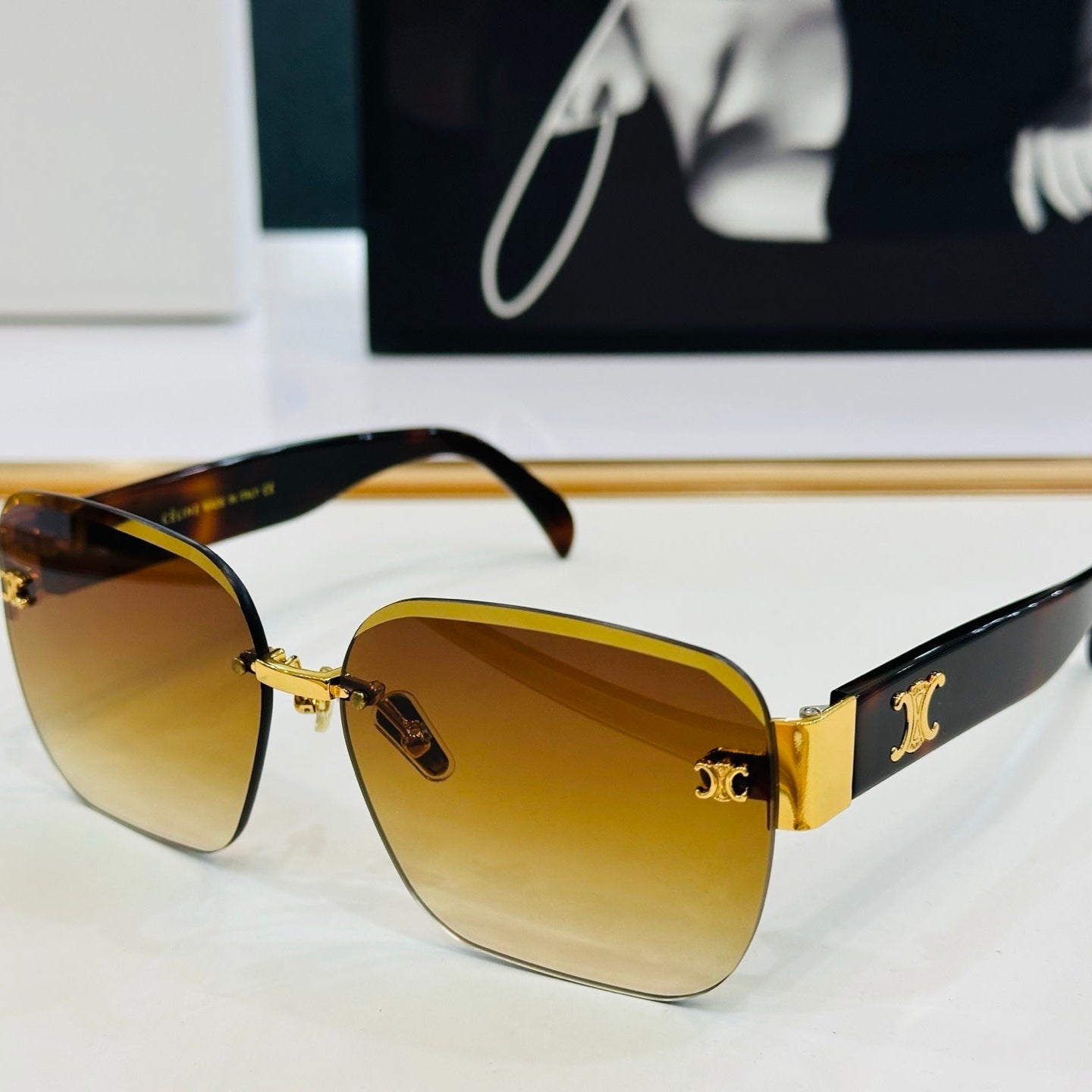 TRIOMPHE SUNGLASSES CL8031 IN ACETATE