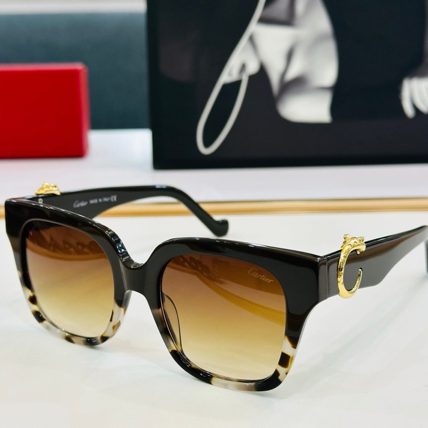 PANTHÈRE SQUARE FRAME SUNGLASSES 575857 IN ACETATE