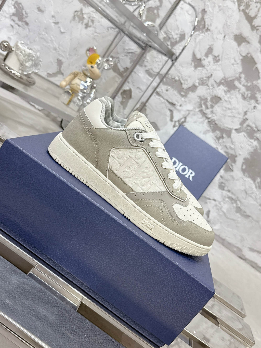 DIOR 25S B27 UPTOWN LOW-TOP SNEAKERS IN GREY MIX CREAM WHITE CALFSKIN STYLE 4