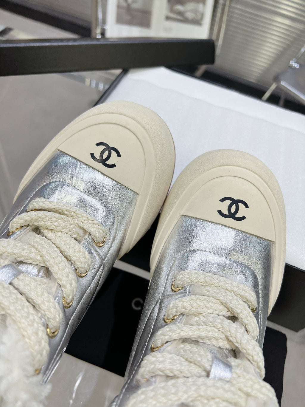 MARTIN BOOTS IN SILVER CALFSKIN AND LAMB FUR LINING