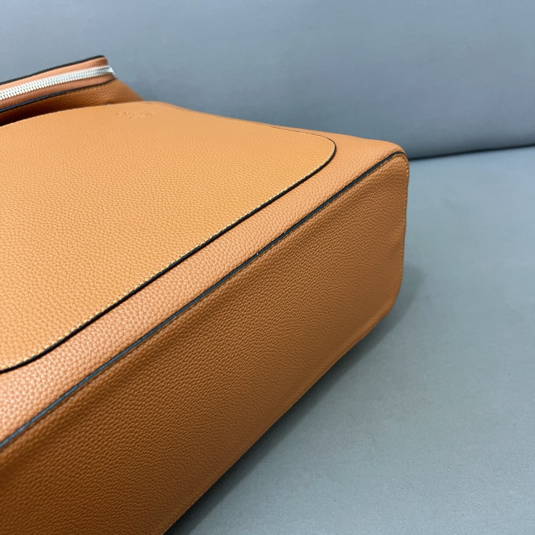 LOE GOYA BACKPACK 41 IN WARM DESERT GRAINED CALFSKIN